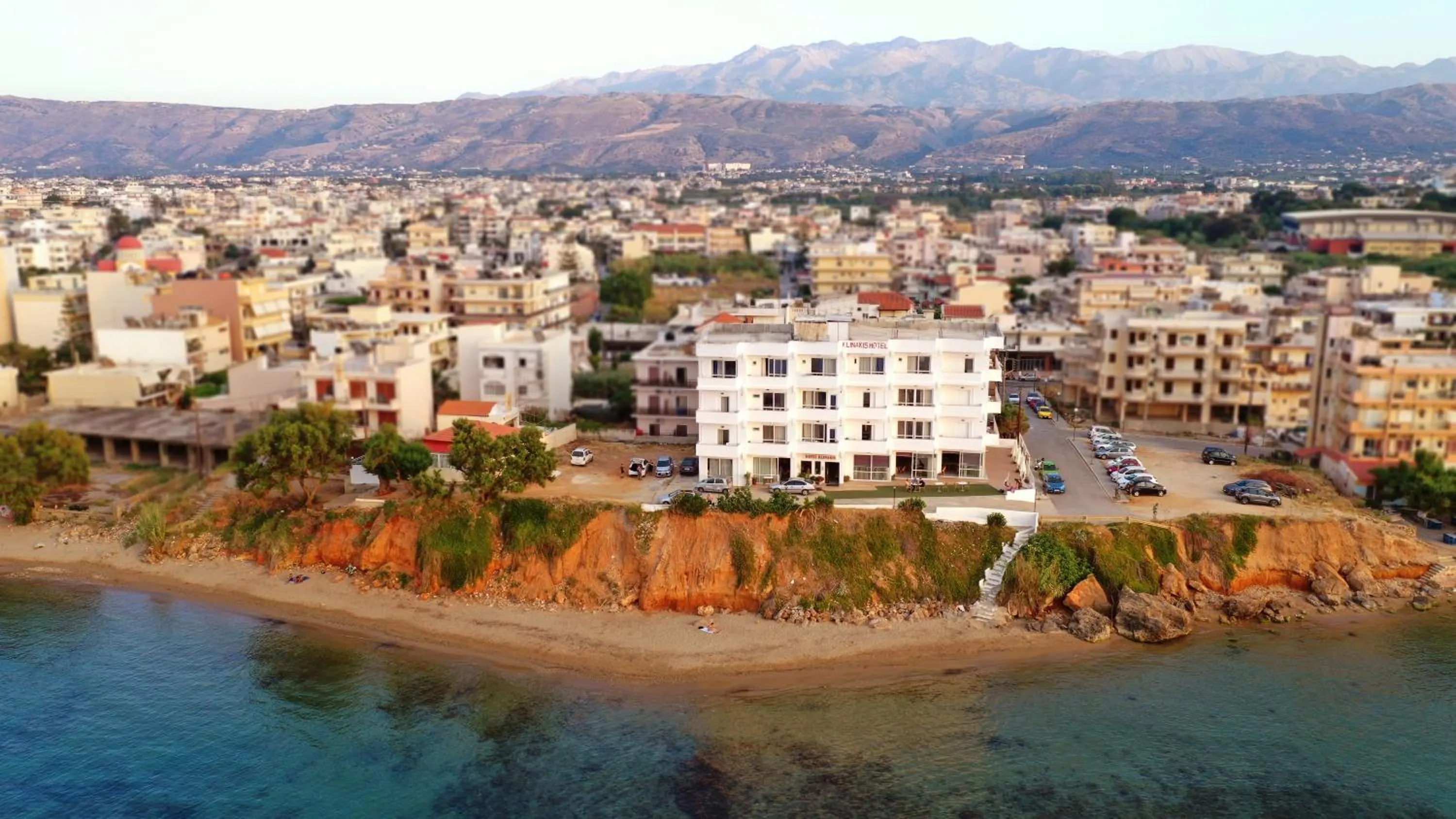 Property building in Klinakis Beach Hotel