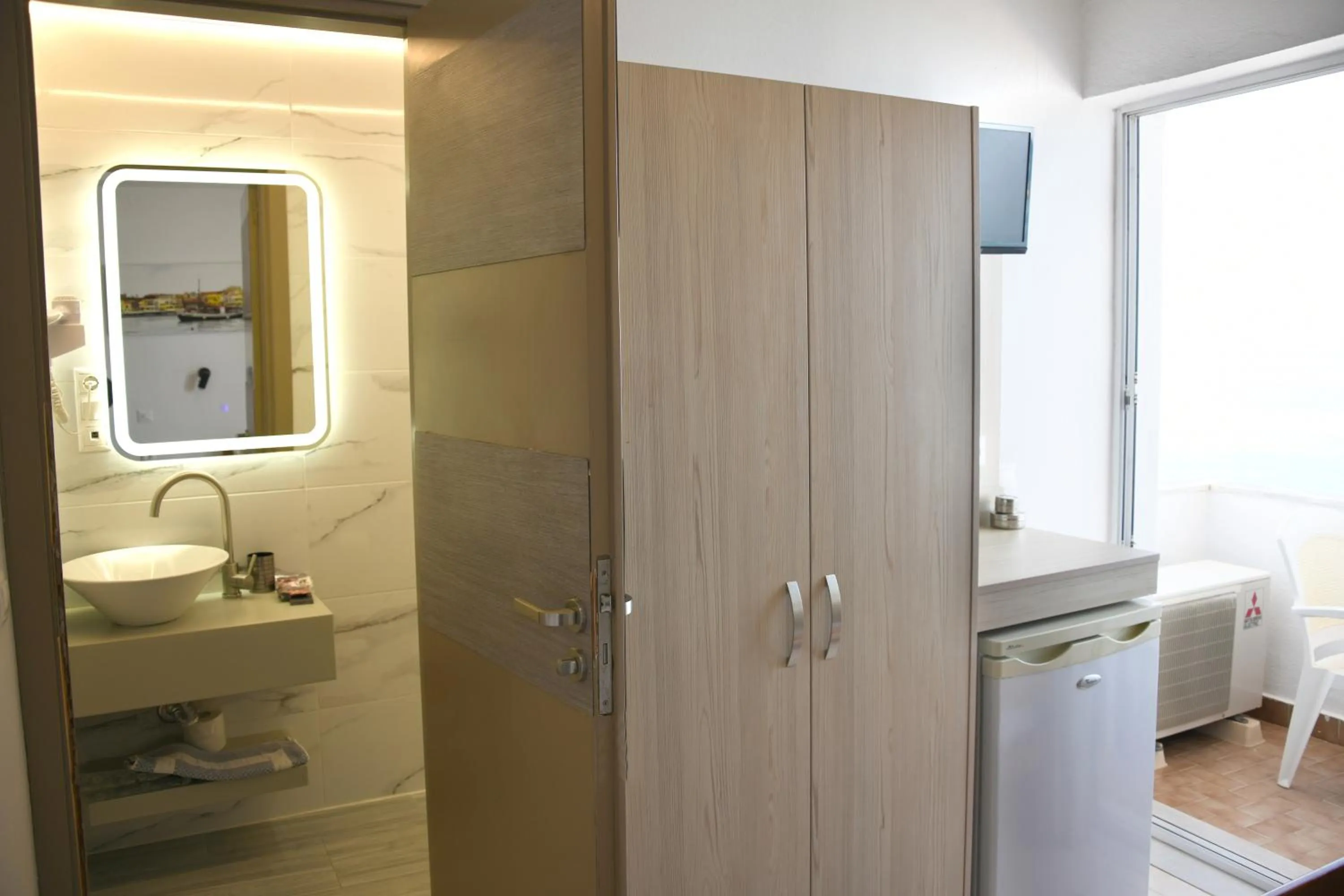 Toilet in Klinakis Beach Hotel