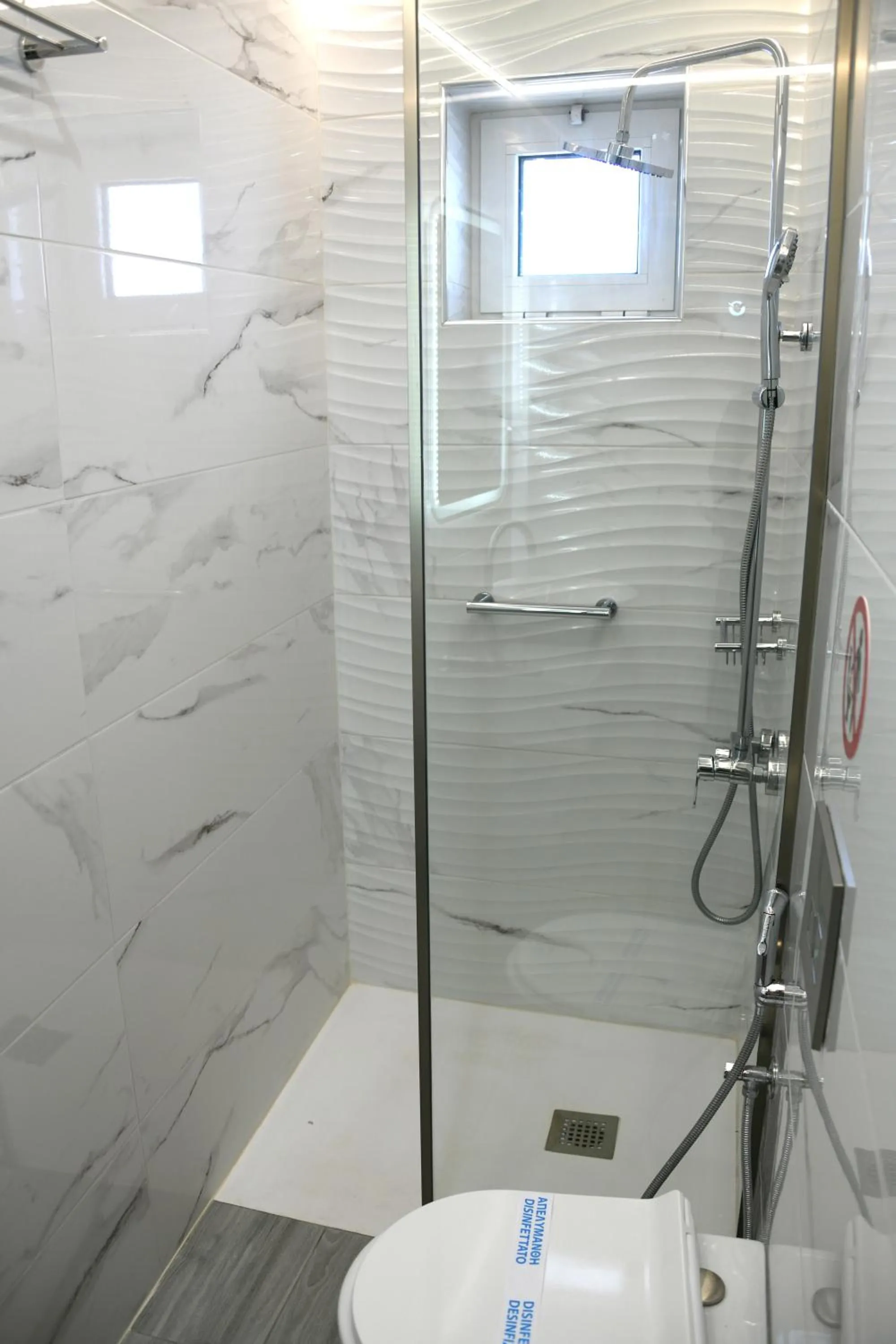 Shower in Klinakis Beach Hotel