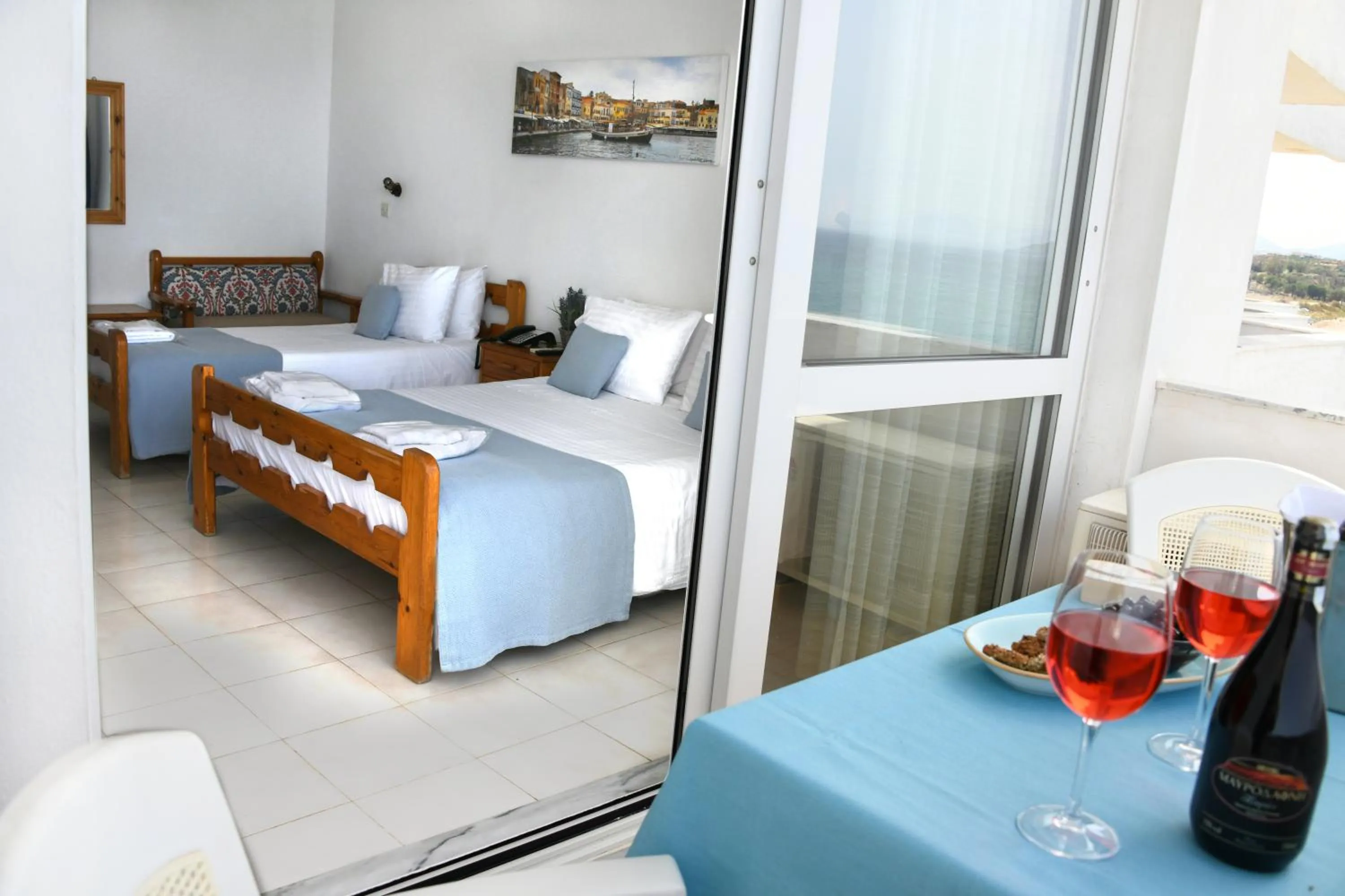 Bed in Klinakis Beach Hotel