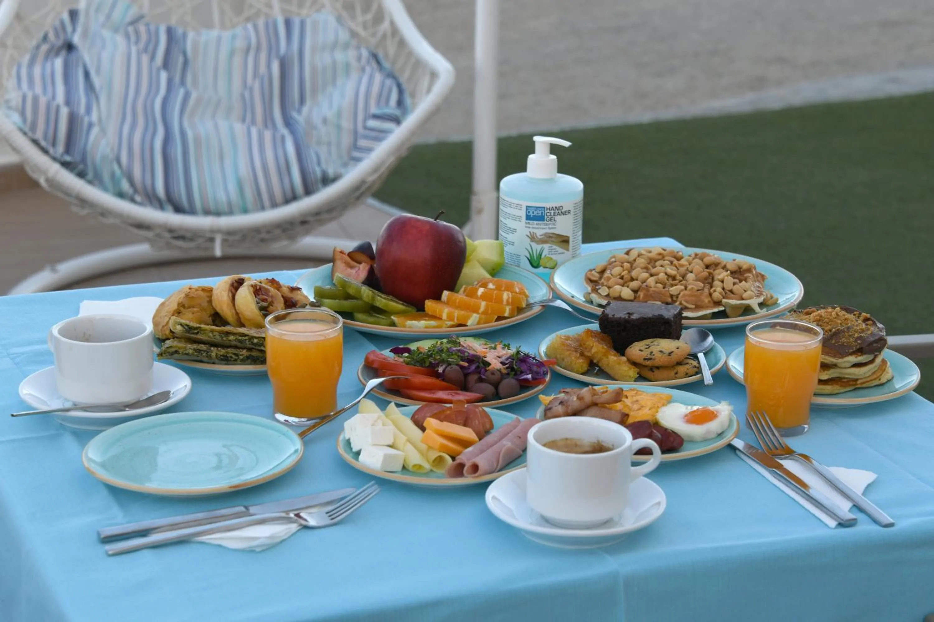 Restaurant/places to eat in Klinakis Beach Hotel