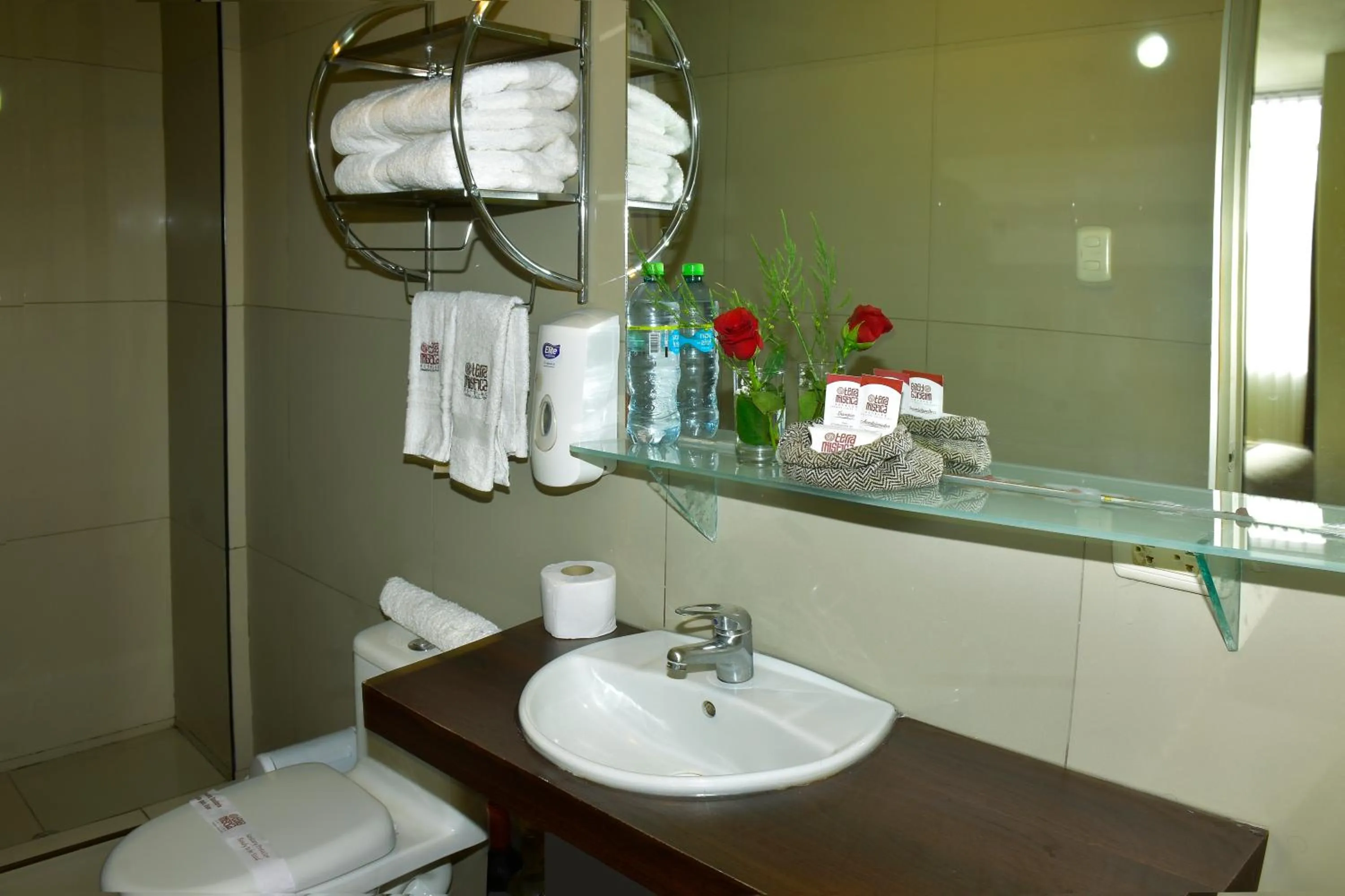 Shower in Terramística Arequipa - Monasterio