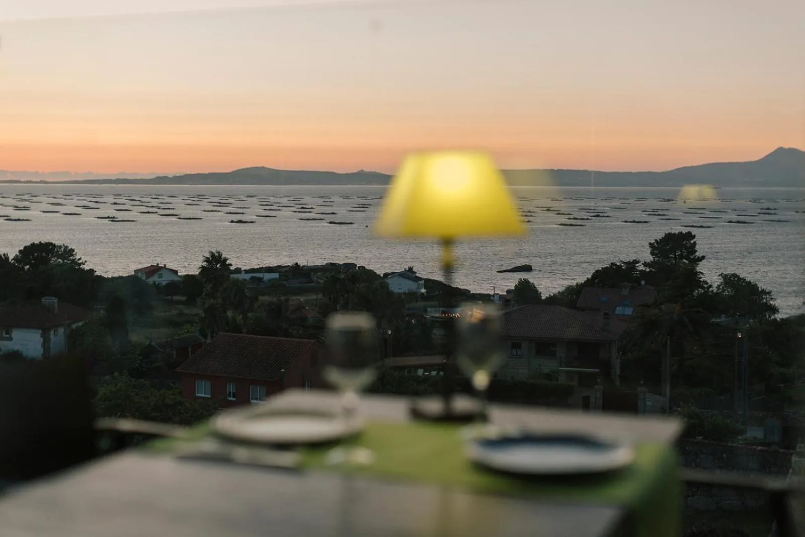 Restaurant/places to eat in Hotel O Castro