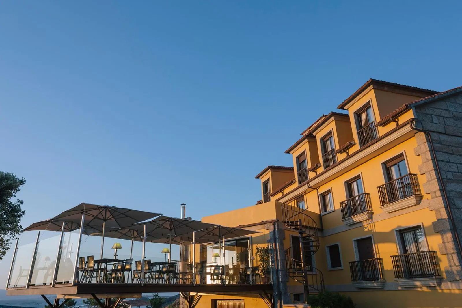 Property building in Hotel O Castro