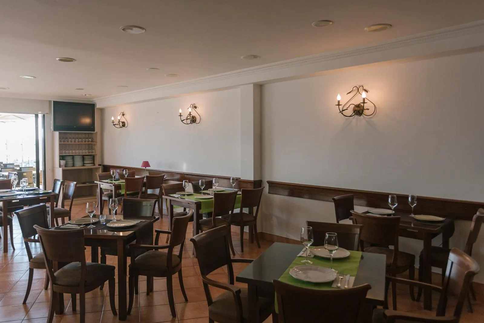 Restaurant/places to eat in Hotel O Castro