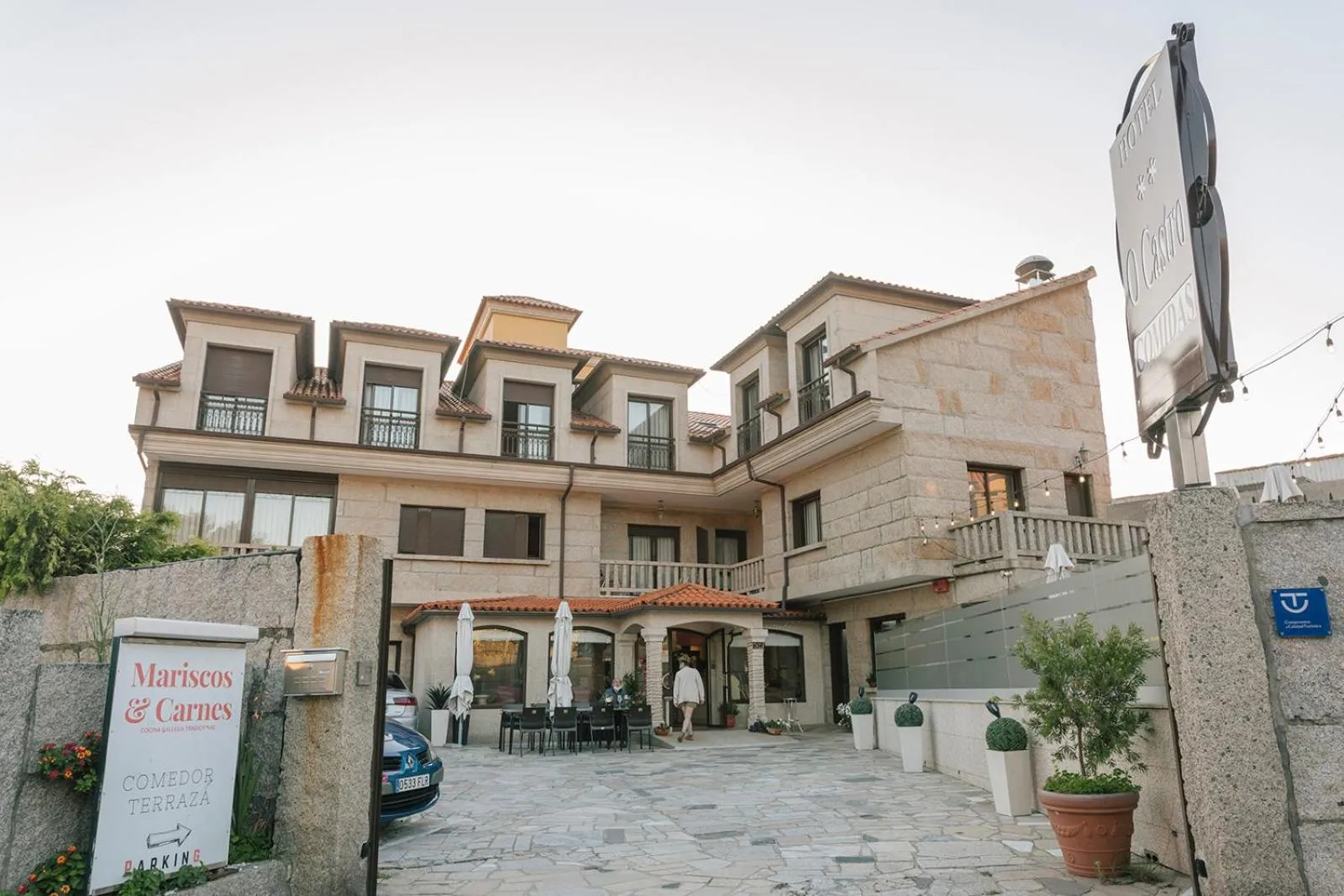 Facade/entrance in Hotel O Castro