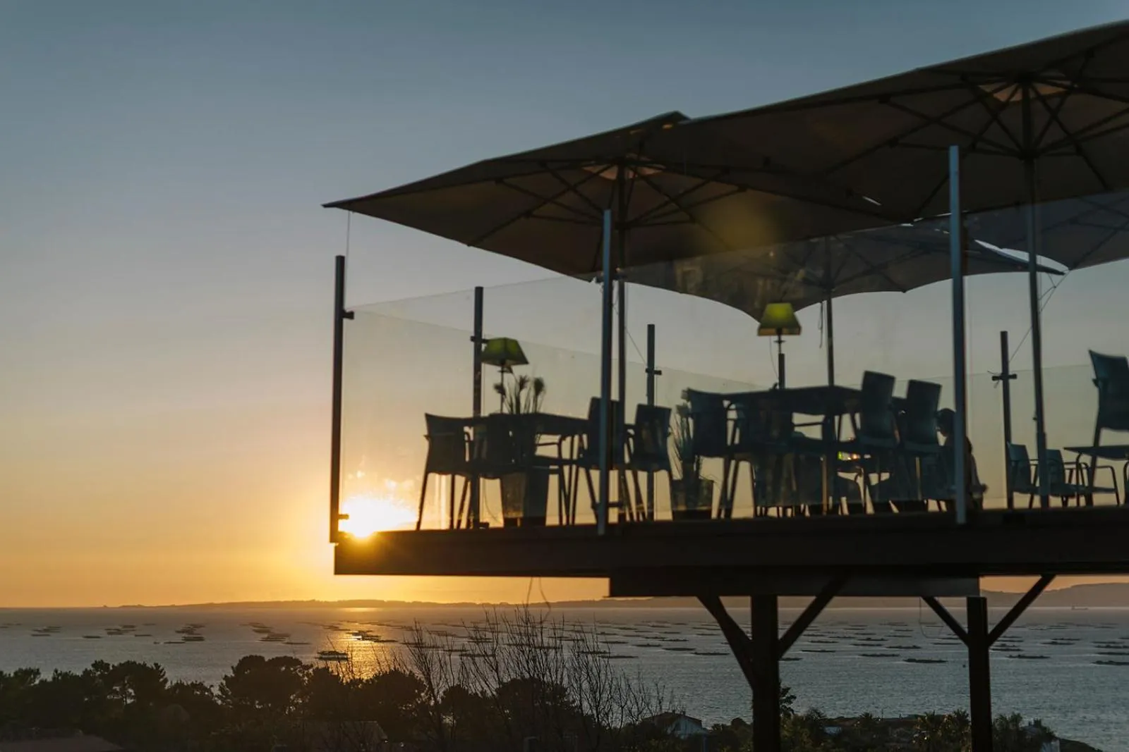 Restaurant/places to eat in Hotel O Castro