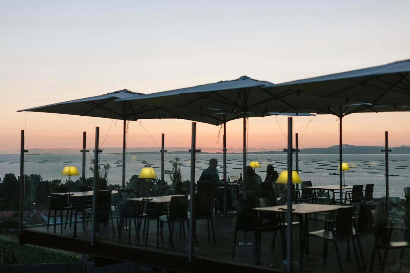 Restaurant/places to eat in Hotel O Castro