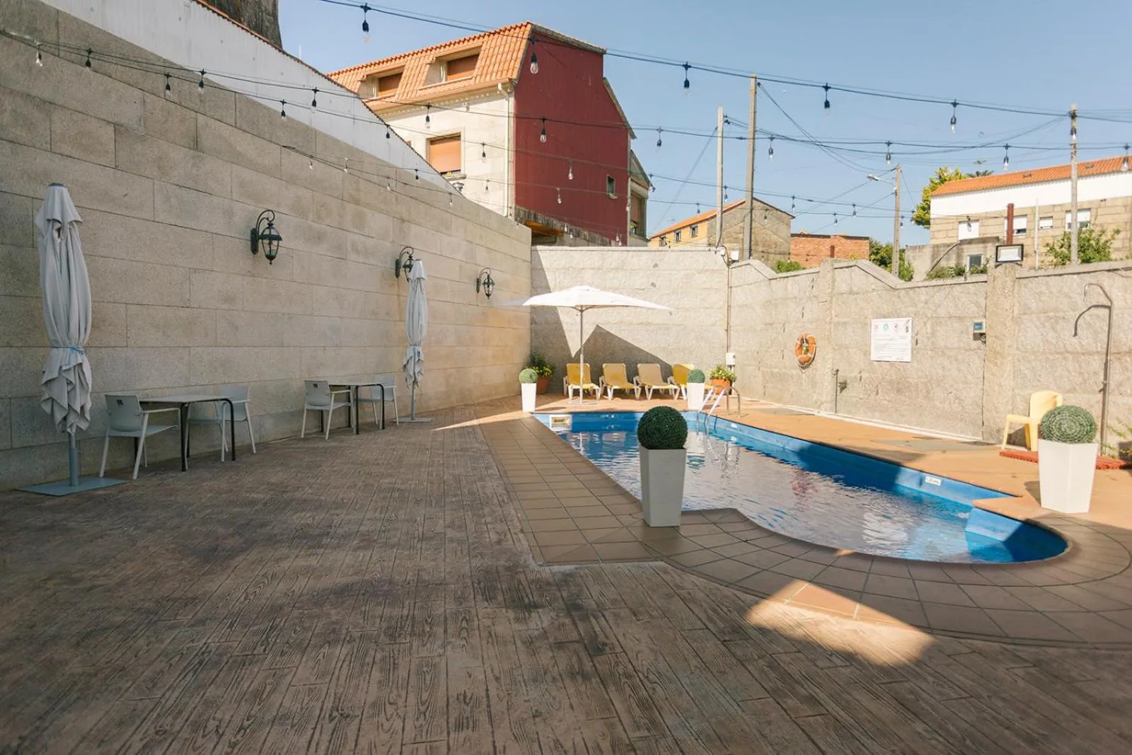 Swimming pool in Hotel O Castro