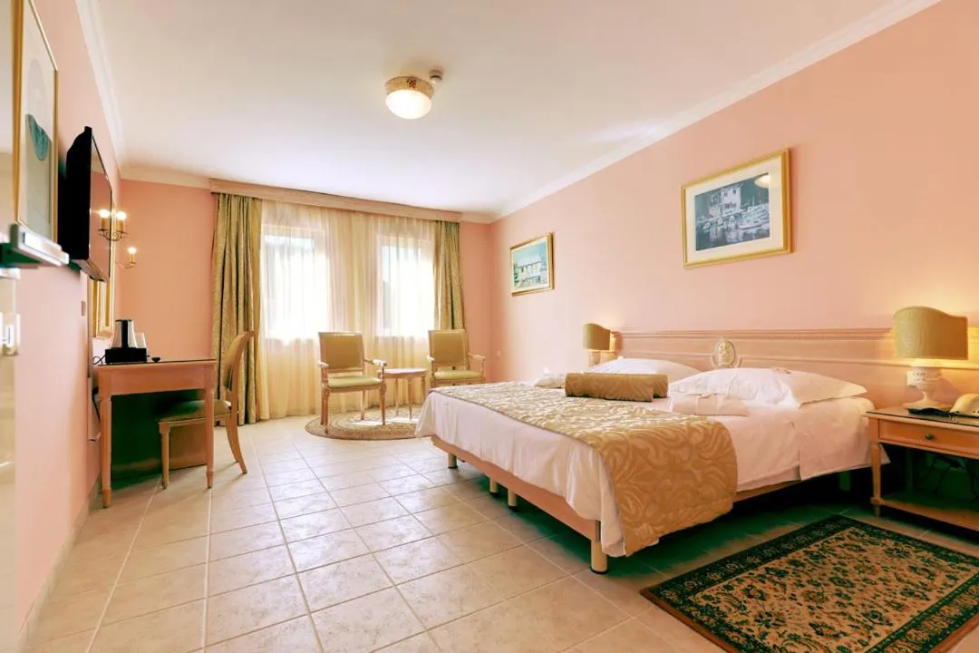 Bed in Marina Frapa Resort Rogoznica