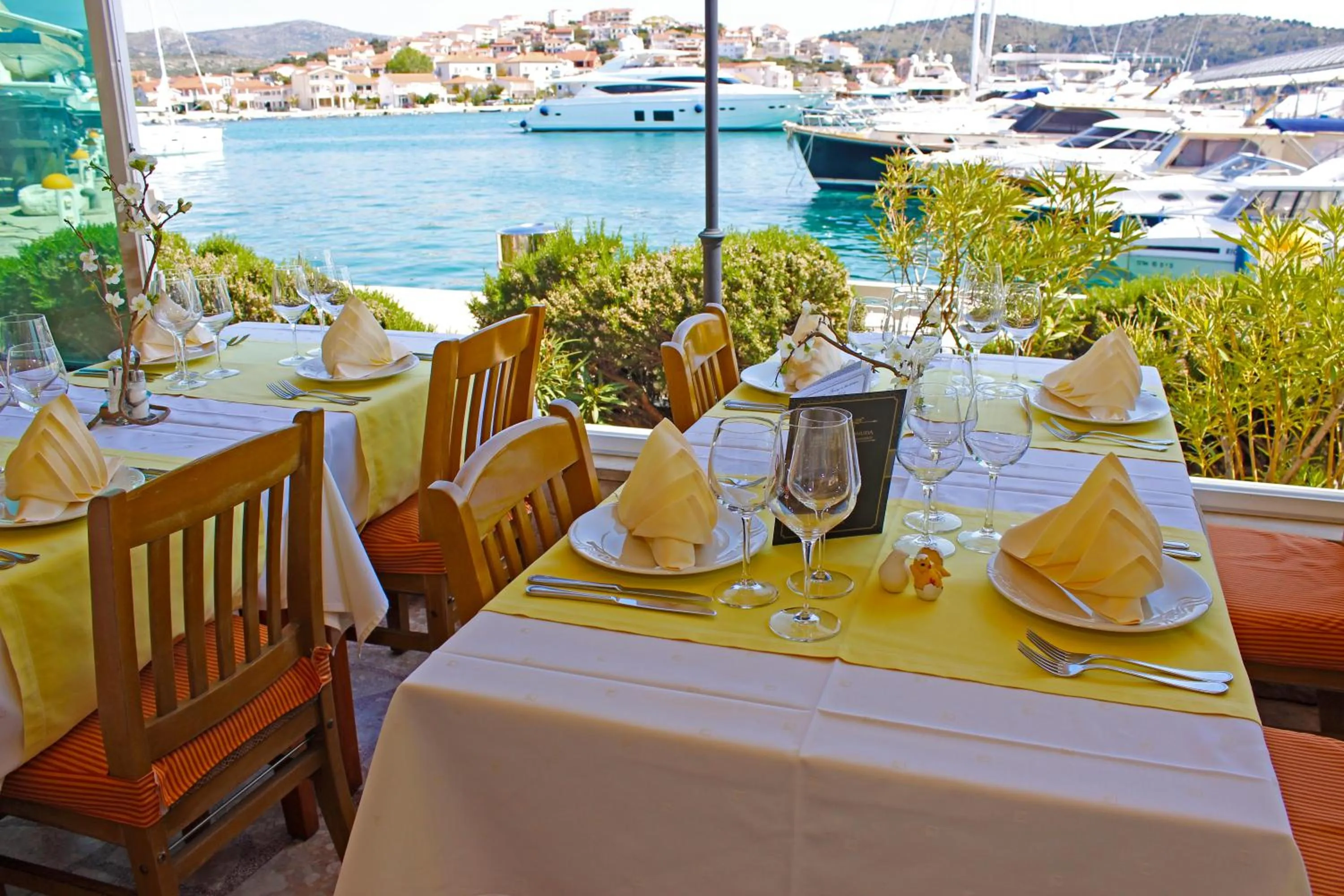 Restaurant/places to eat in Marina Frapa Resort Rogoznica
