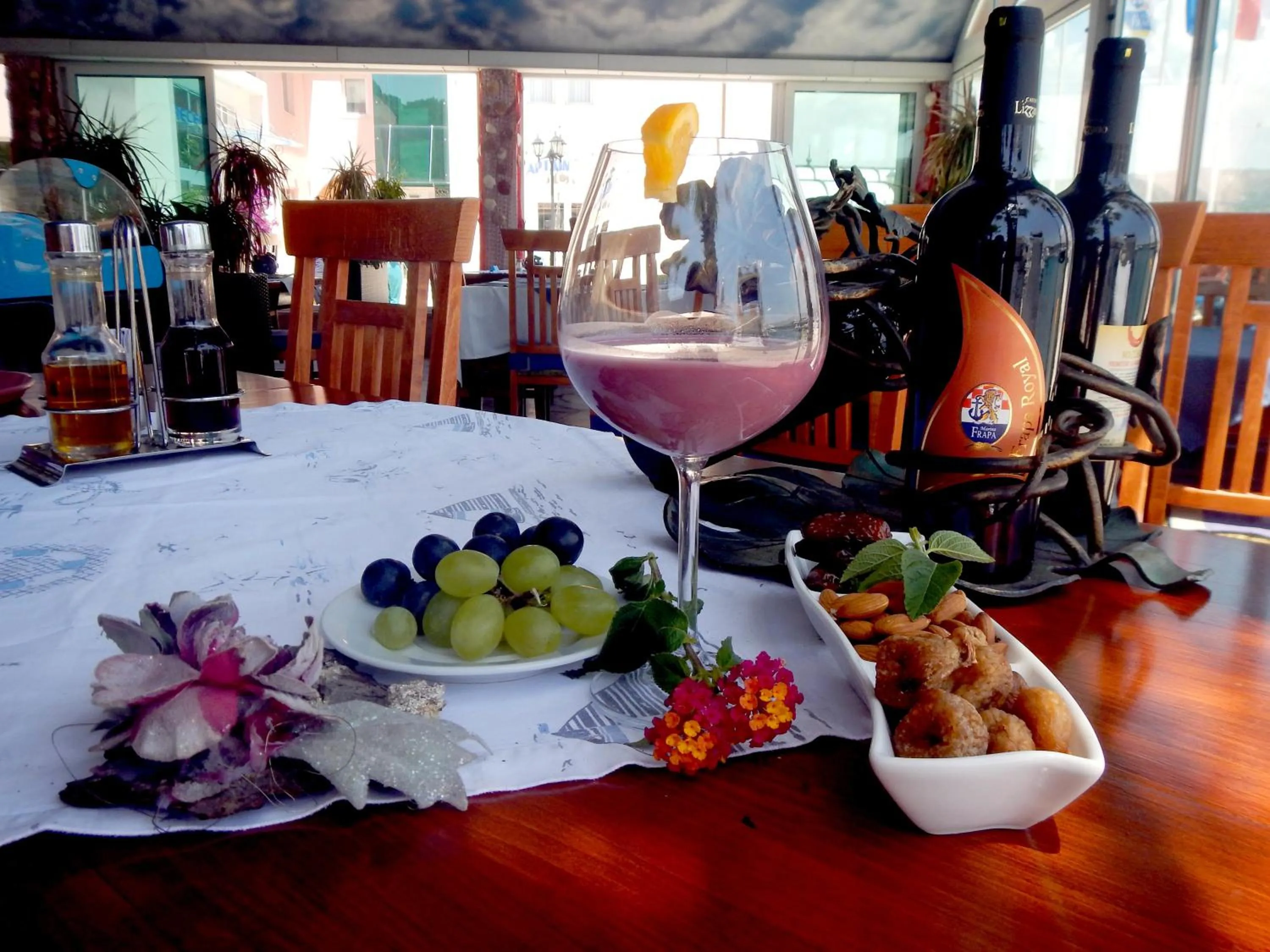 Restaurant/places to eat in Marina Frapa Resort Rogoznica