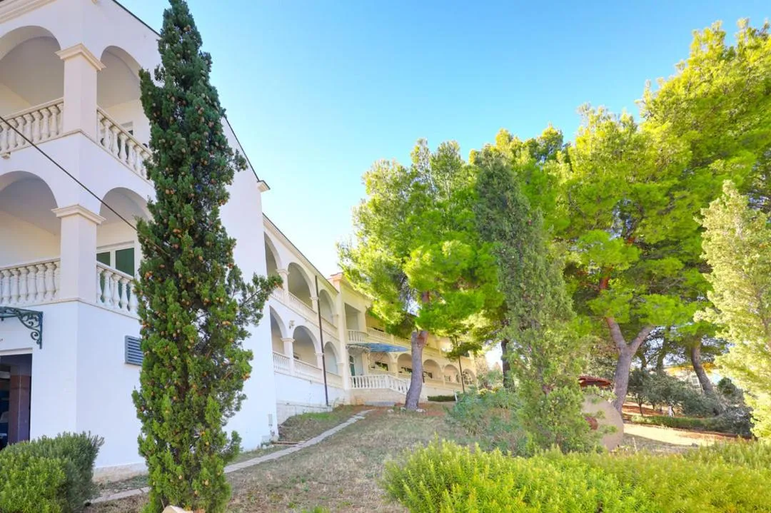 Marina Frapa Resort Rogoznica