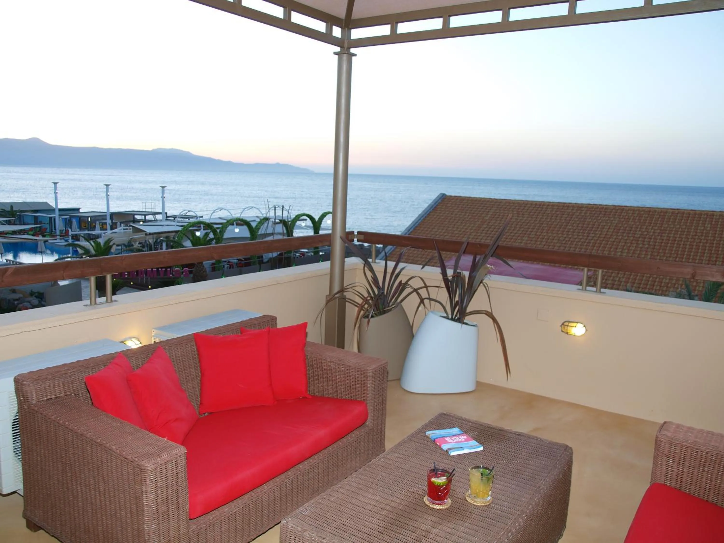 Balcony/Terrace in Mylos Hotel Apartments