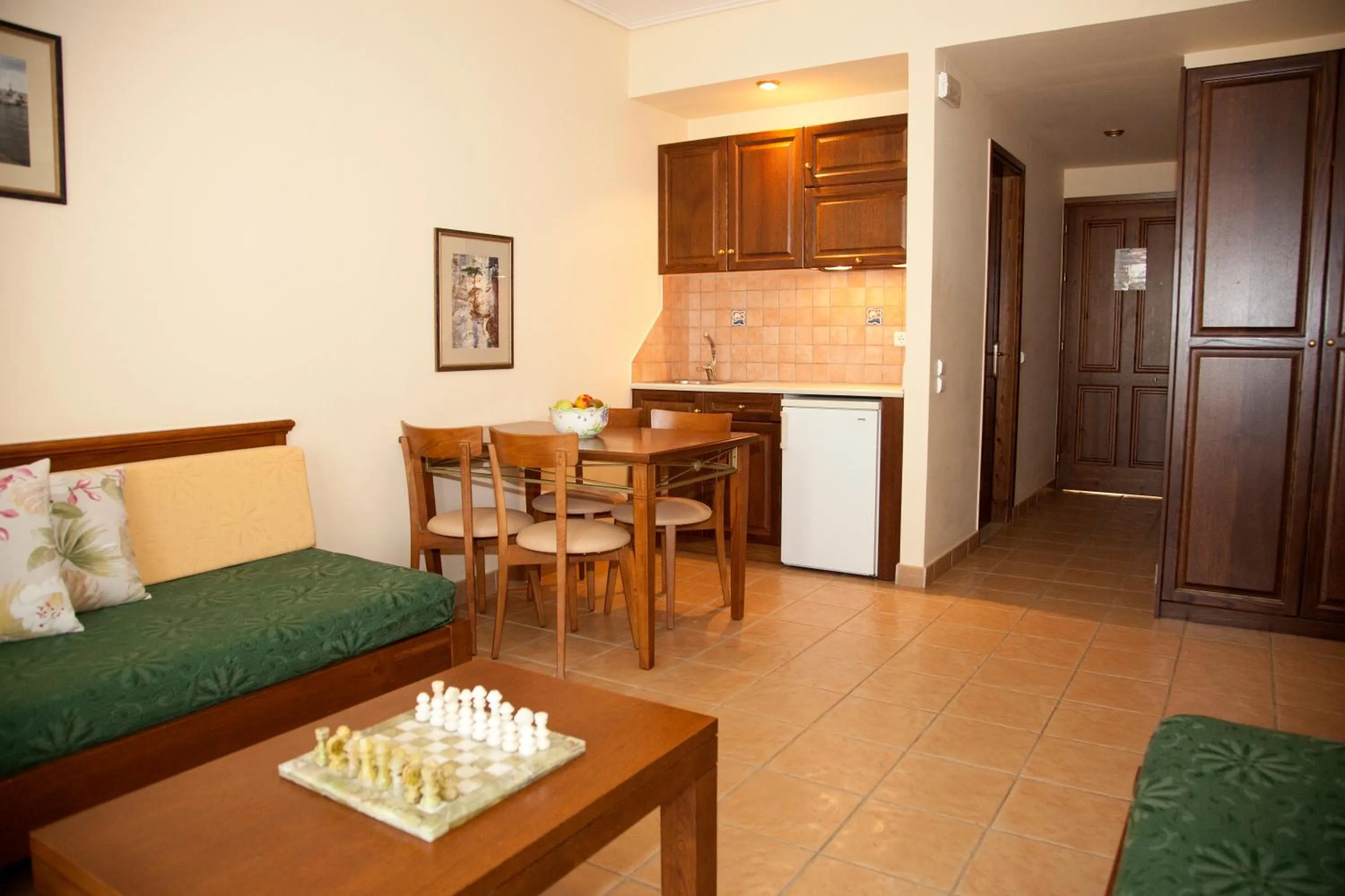 Kitchen or kitchenette in Mylos Hotel Apartments