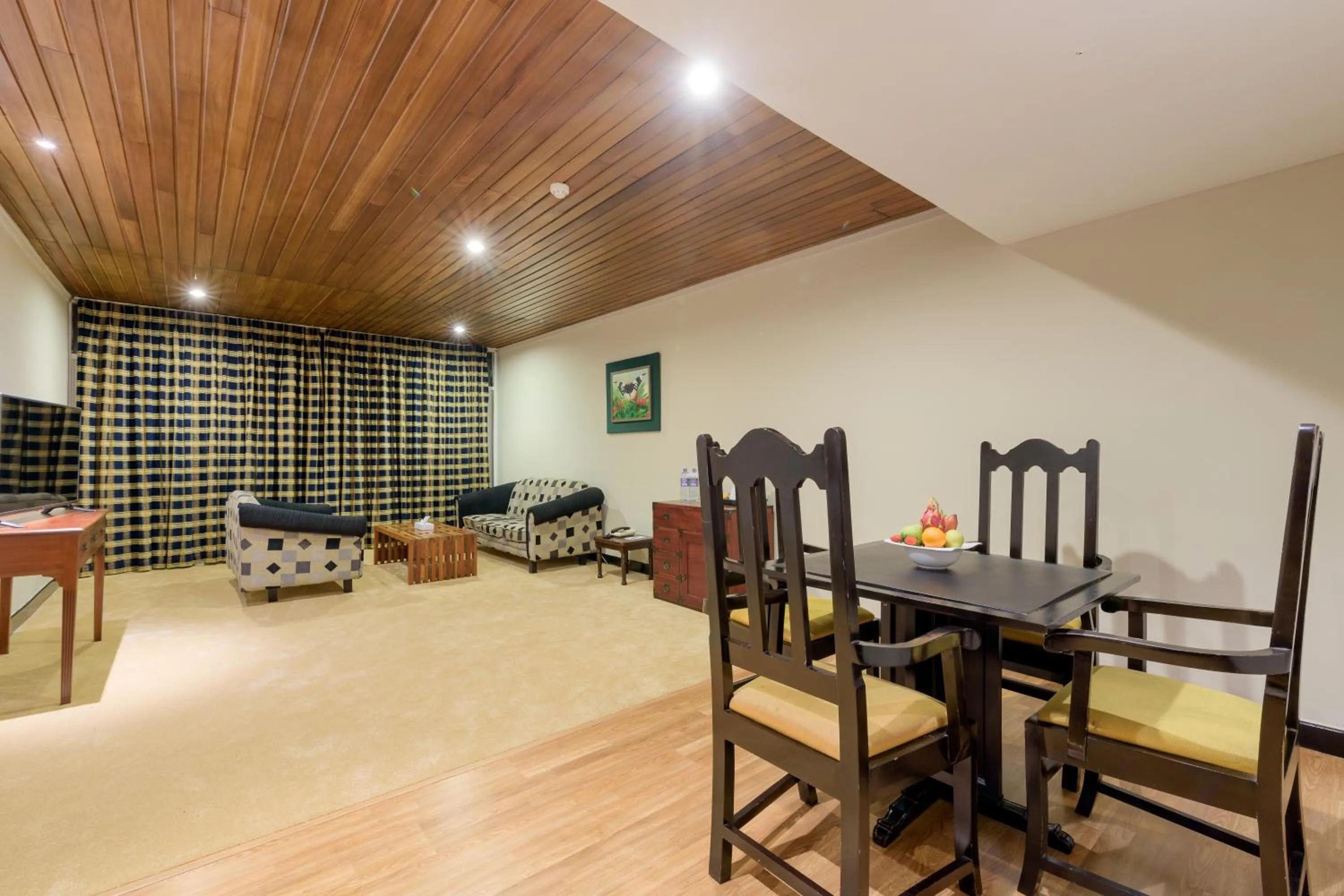 Dining area in Hunas Falls