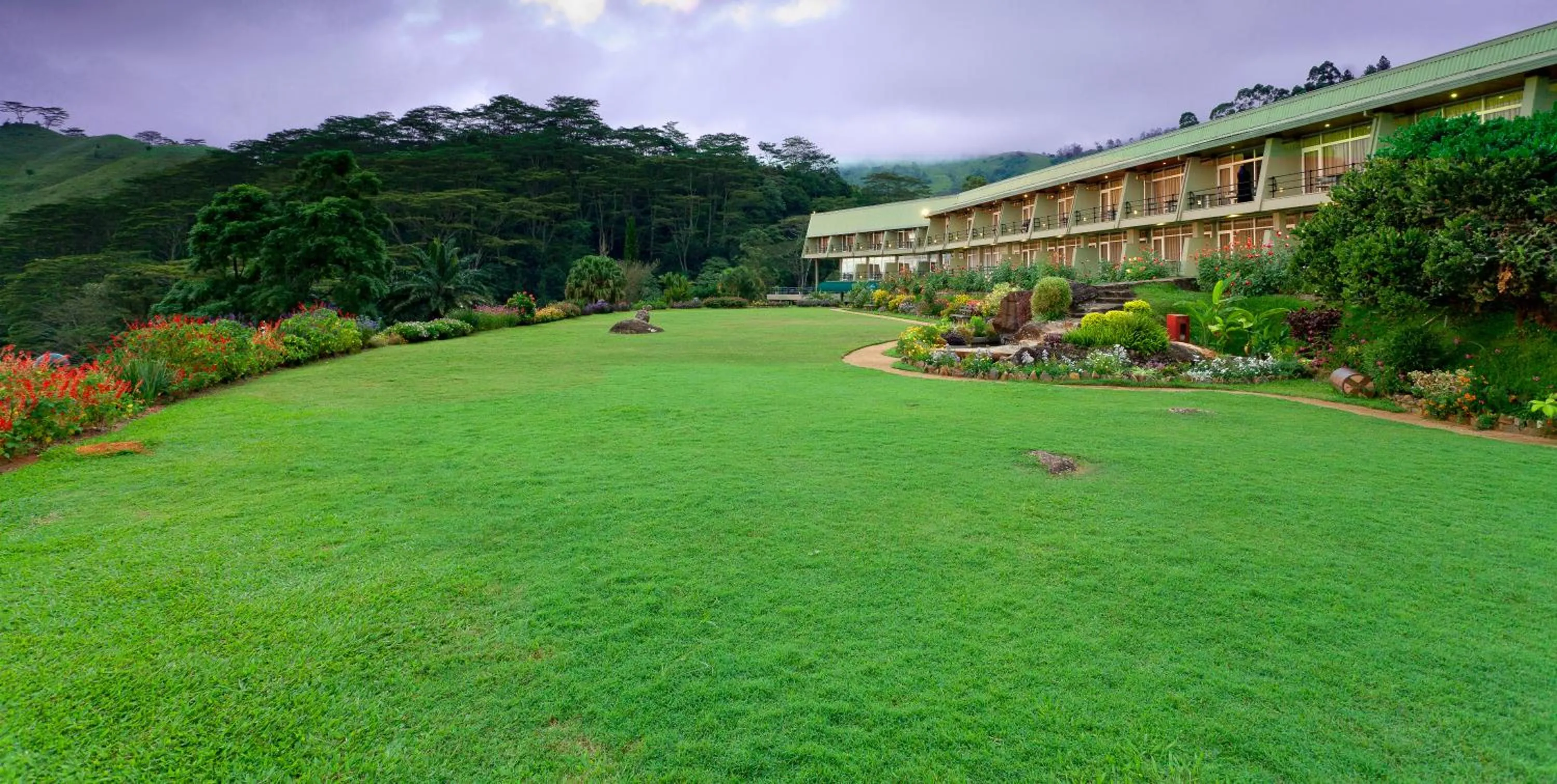 Property building in Hunas Falls