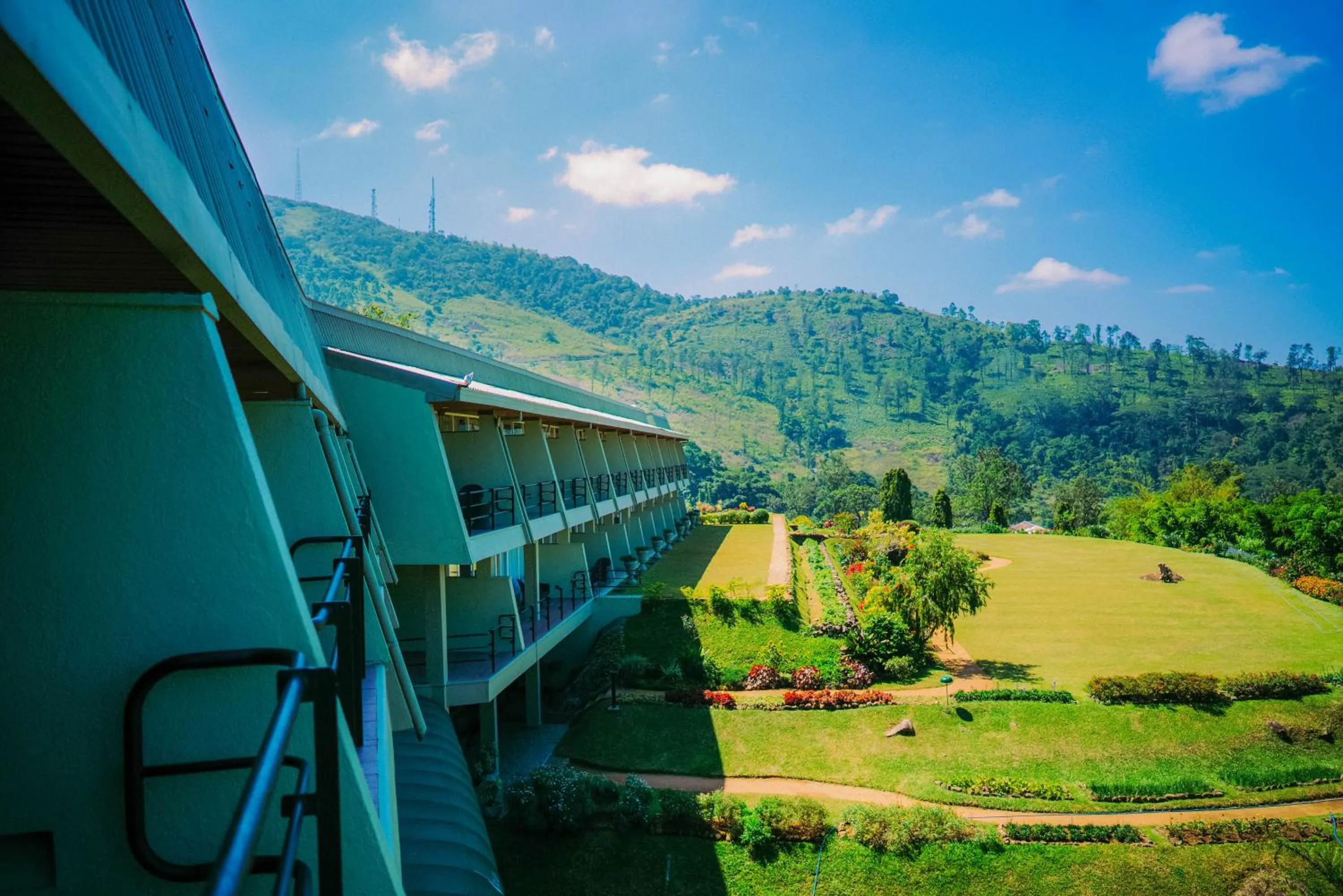 Property building in Hunas Falls