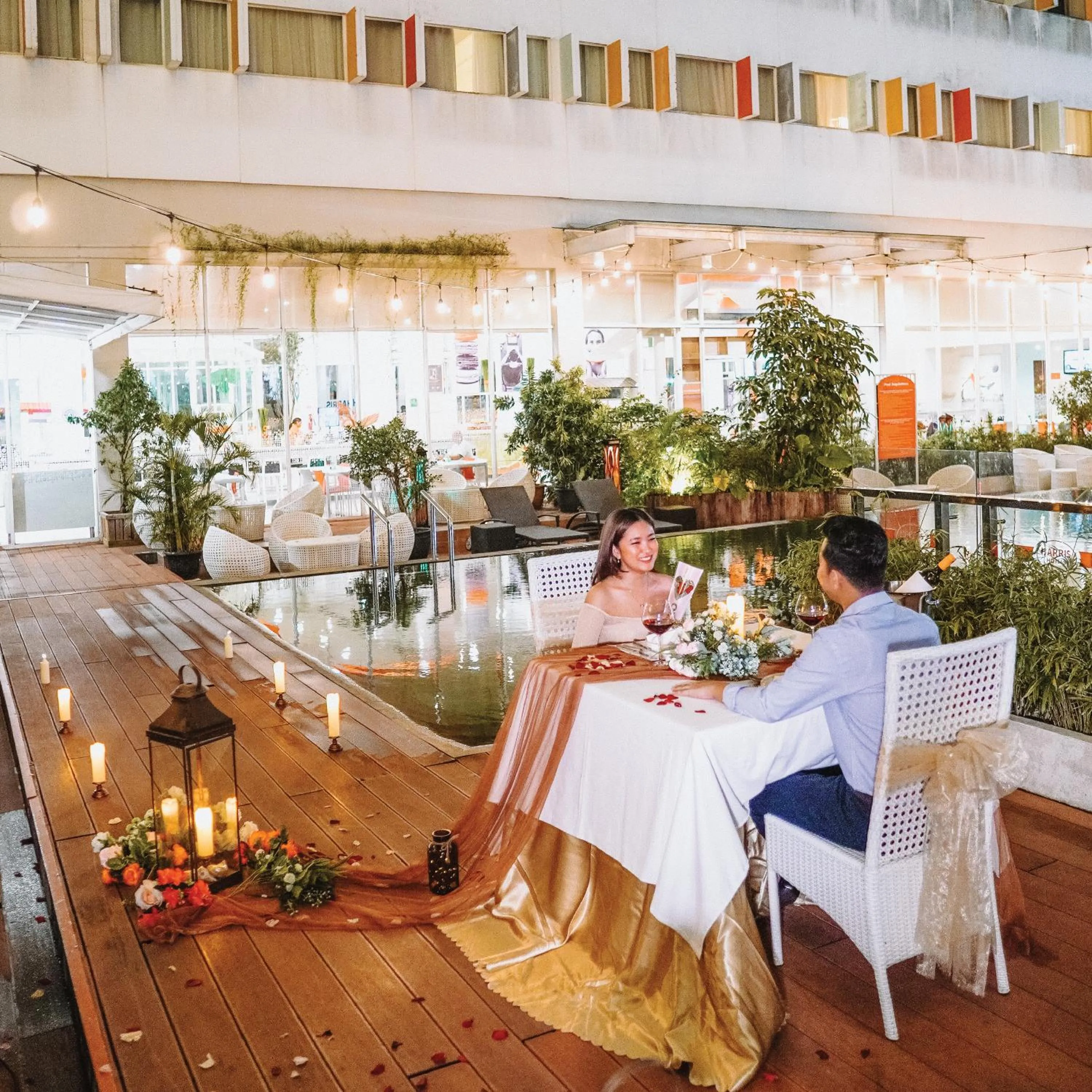 Restaurant/places to eat in HARRIS Hotel Batam Center