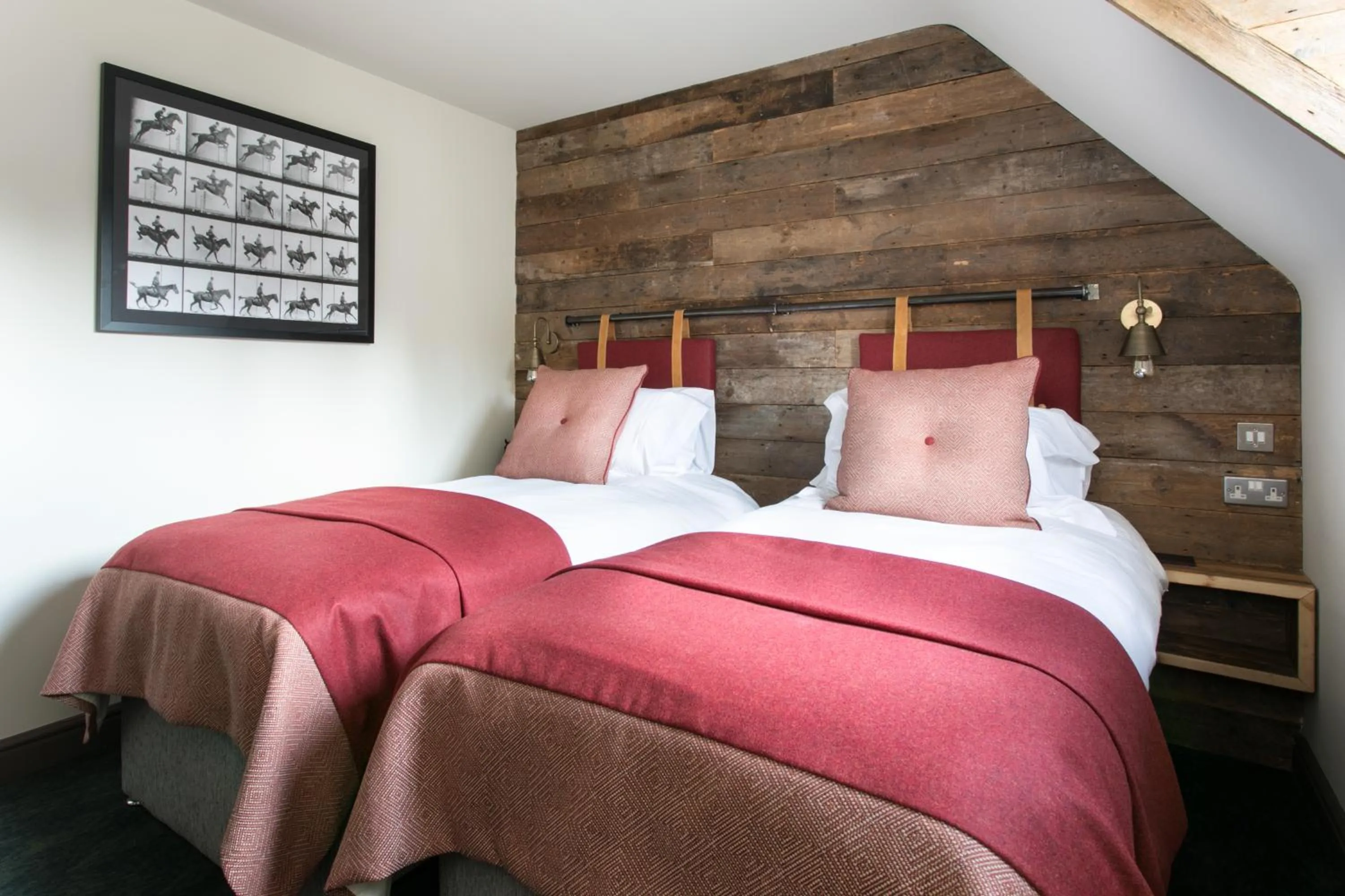 Bed in The Green Dragon Inn