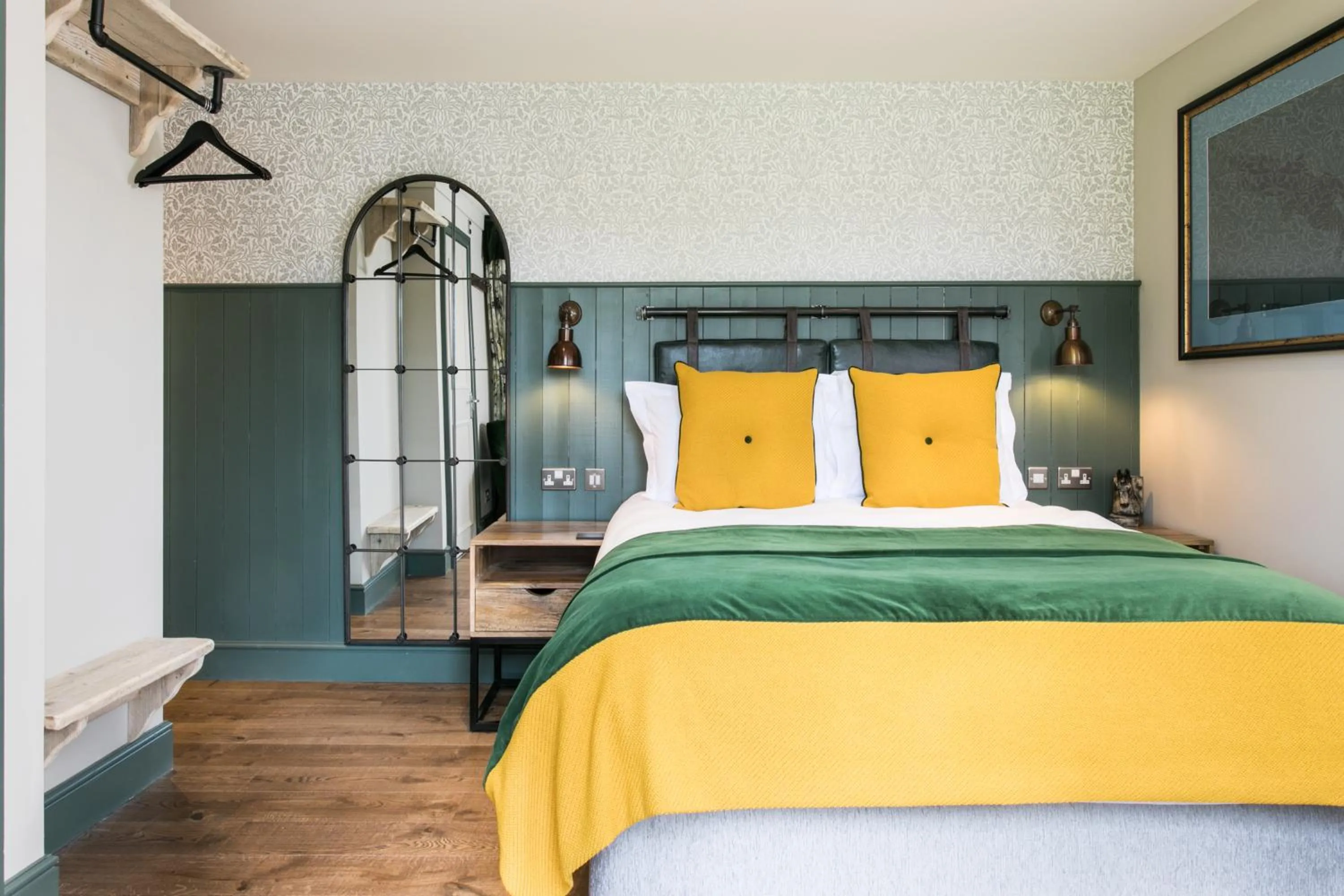 Bed in The Green Dragon Inn