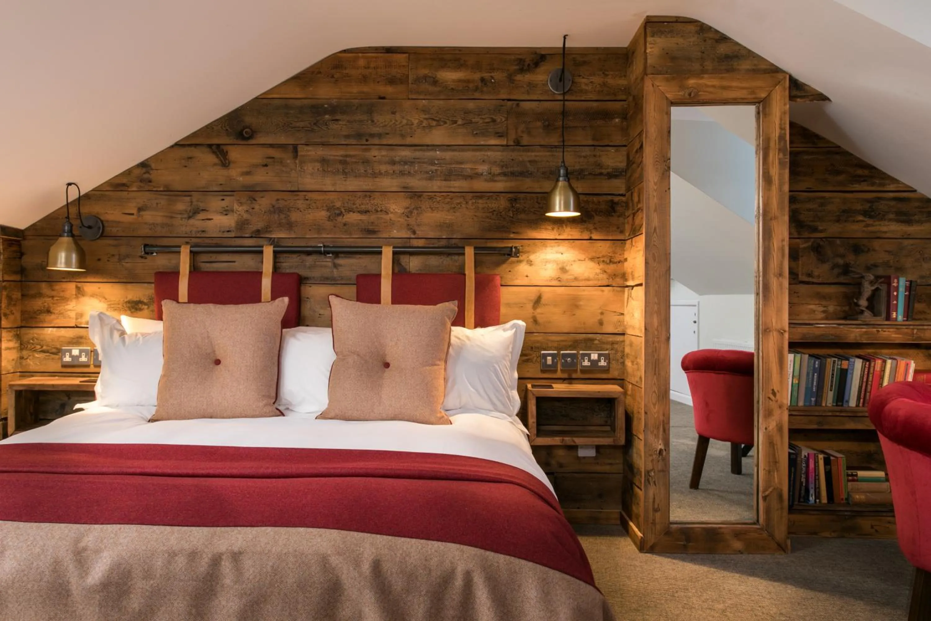 Bed in The Green Dragon Inn