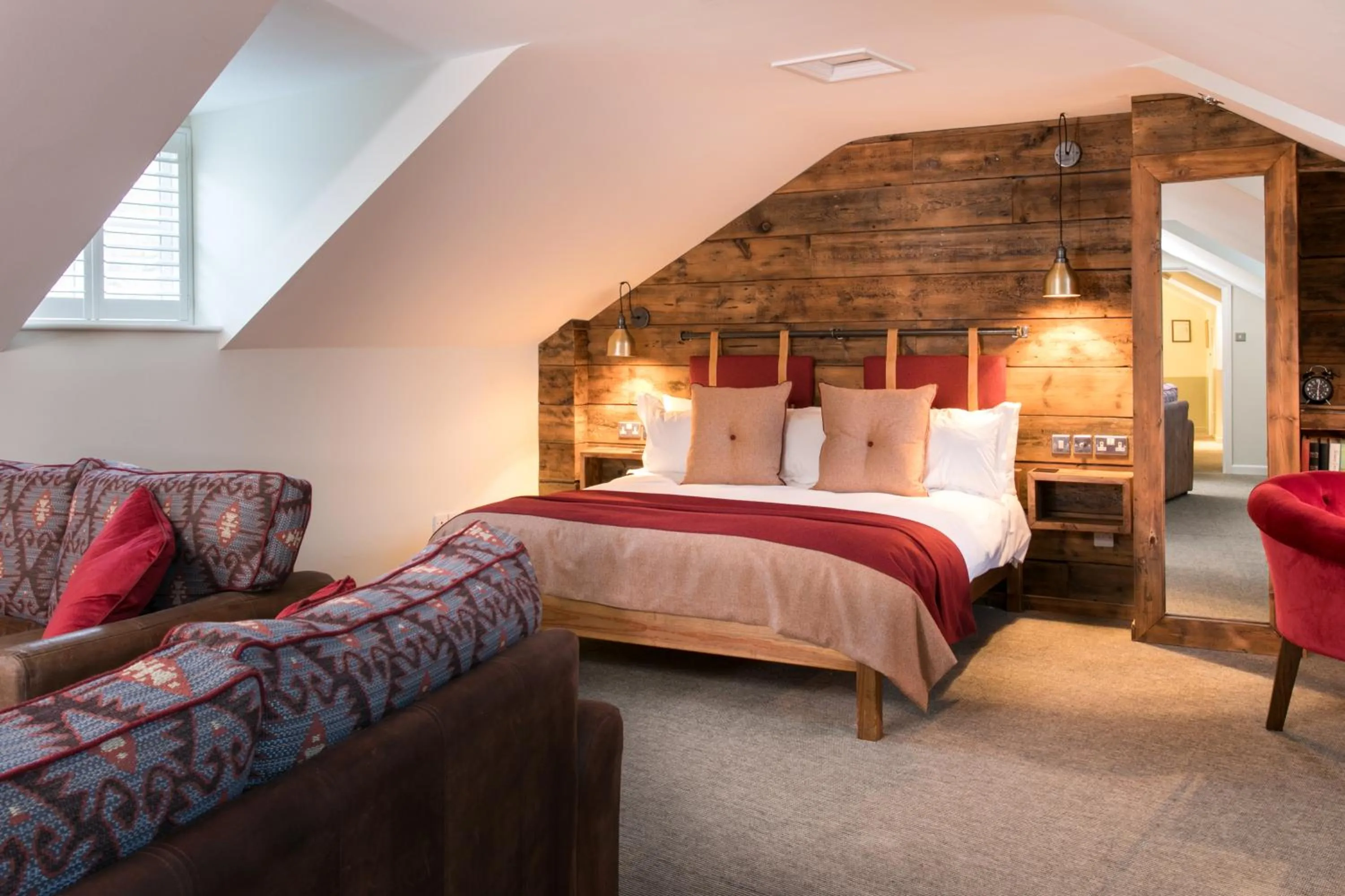 Bed in The Green Dragon Inn