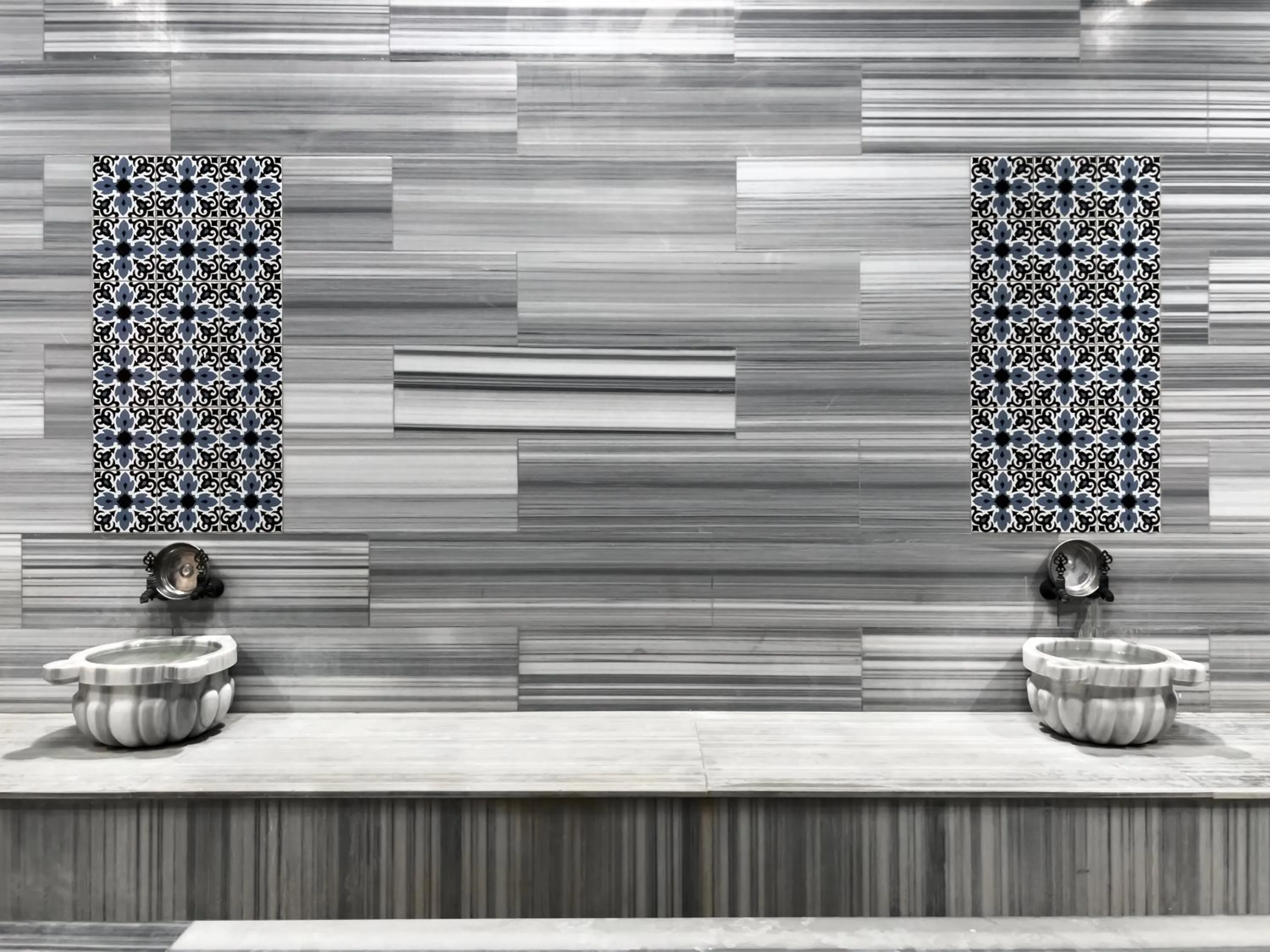 Public Bath in Spa Hotel Colossae Thermal