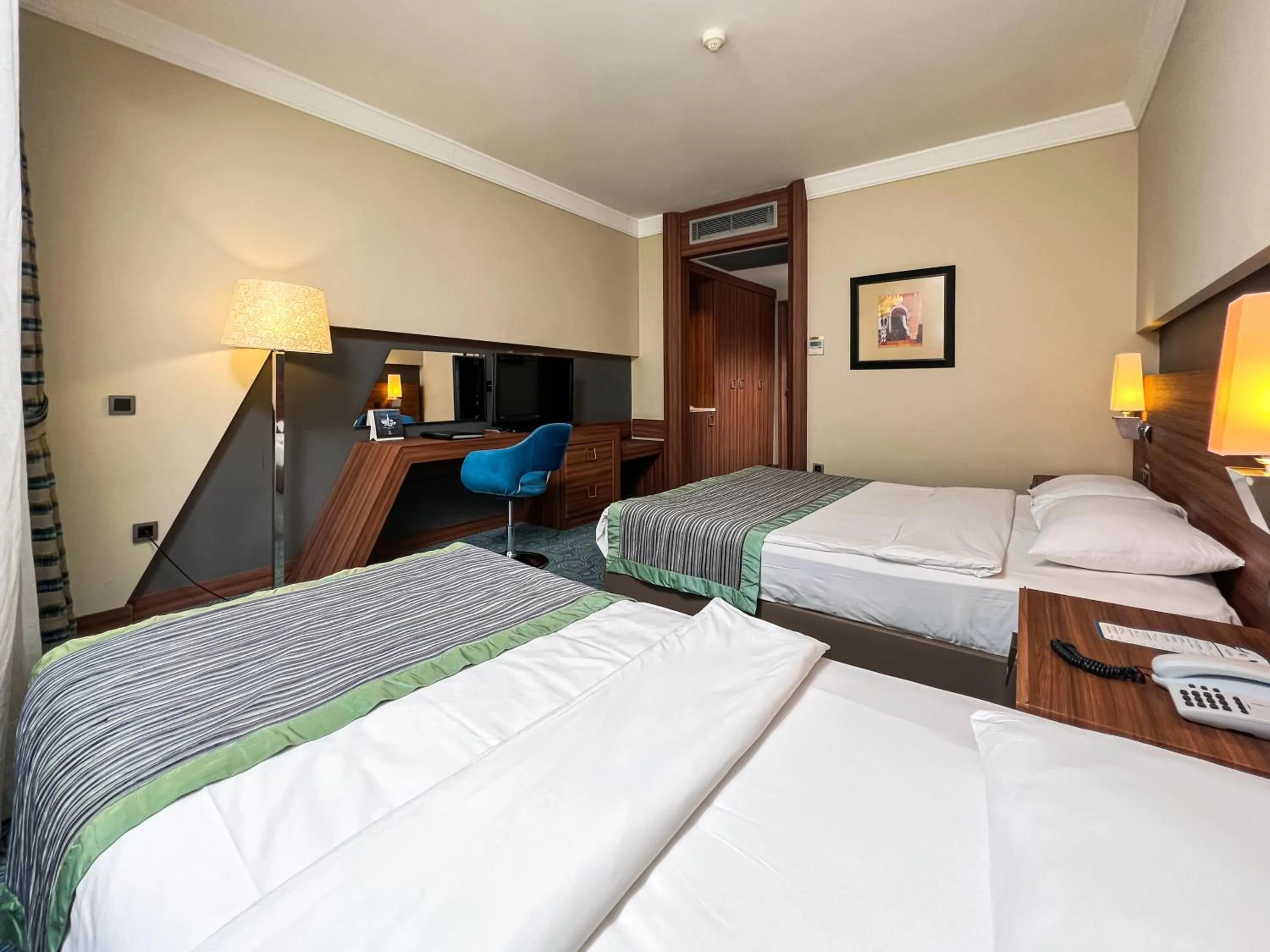 Bed in Spa Hotel Colossae Thermal