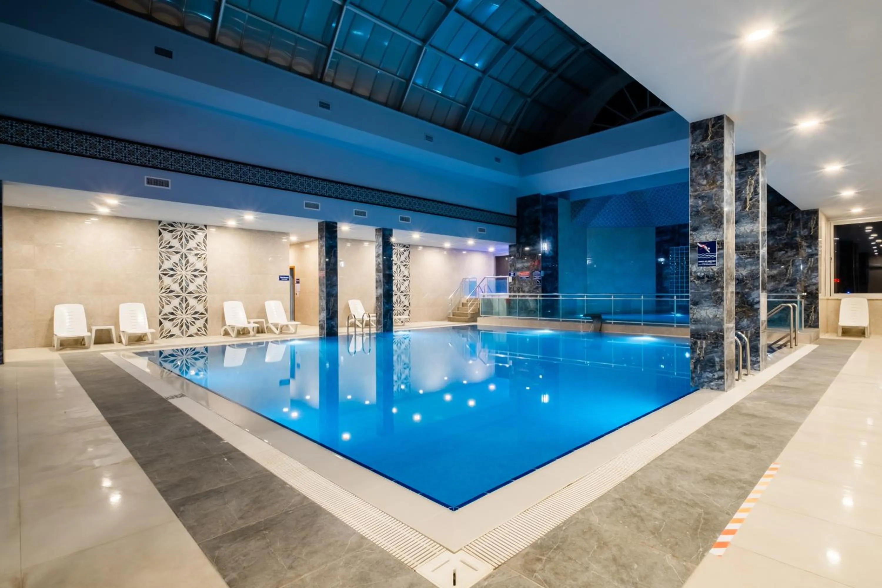 Swimming pool in Spa Hotel Colossae Thermal