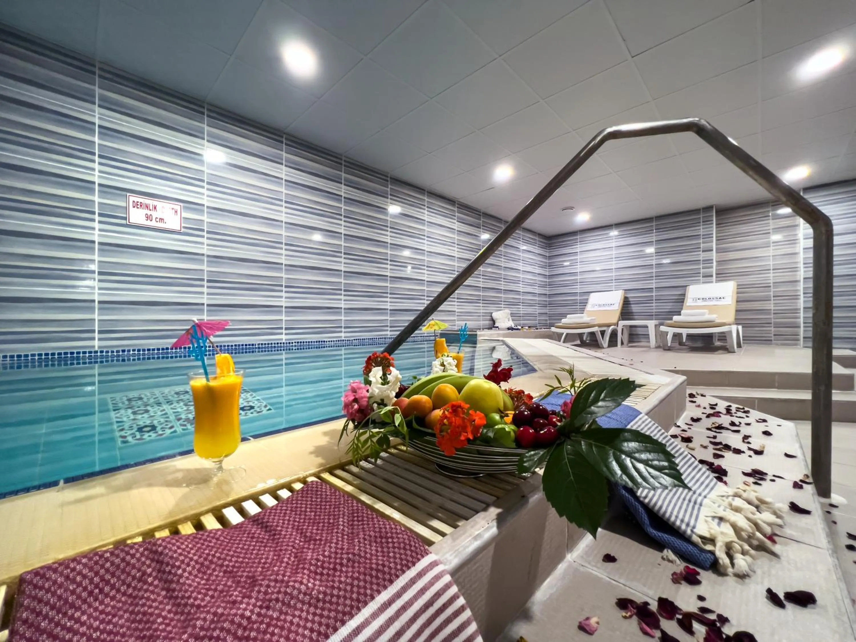 Swimming pool in Spa Hotel Colossae Thermal