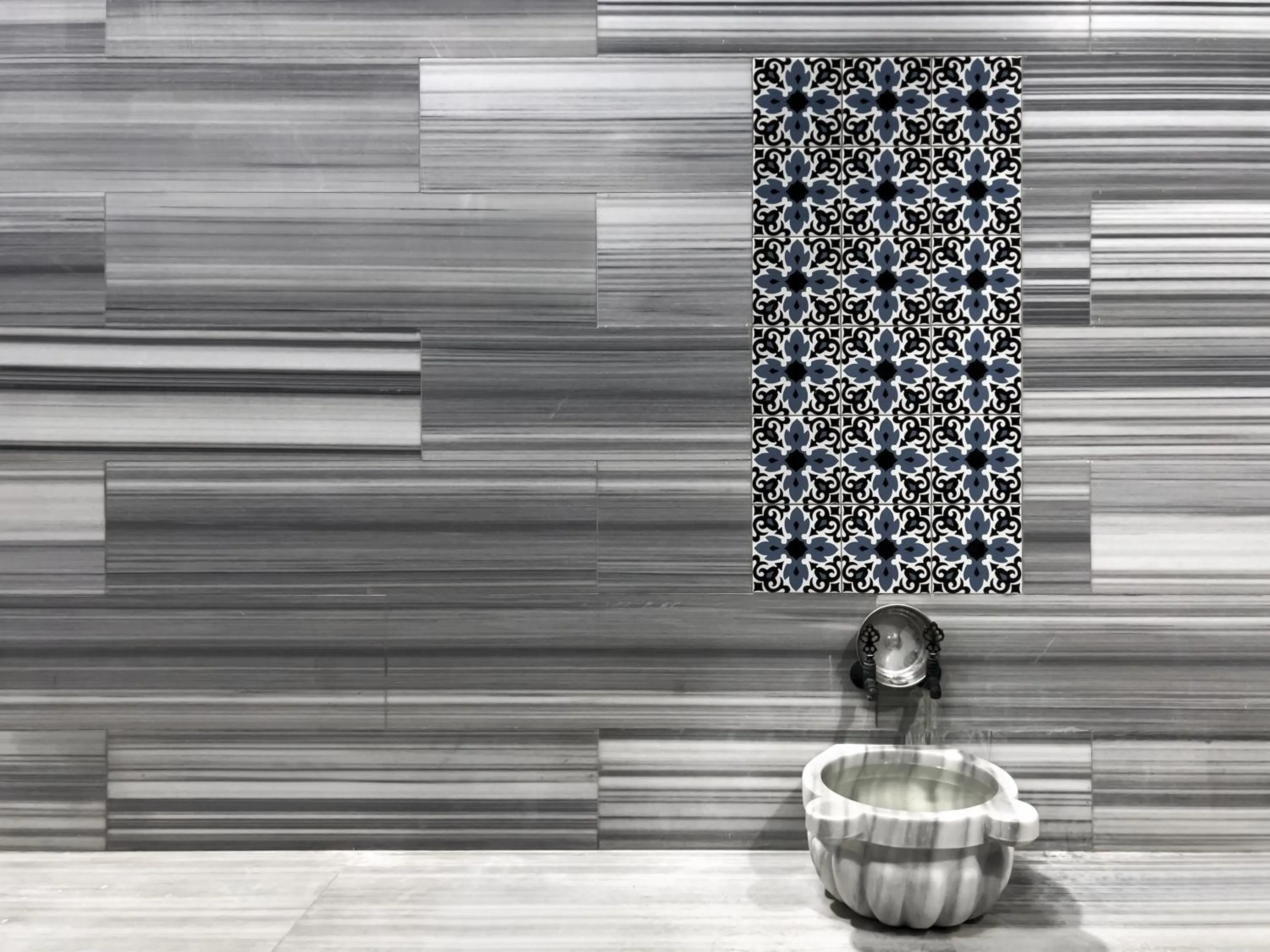 Public Bath in Spa Hotel Colossae Thermal