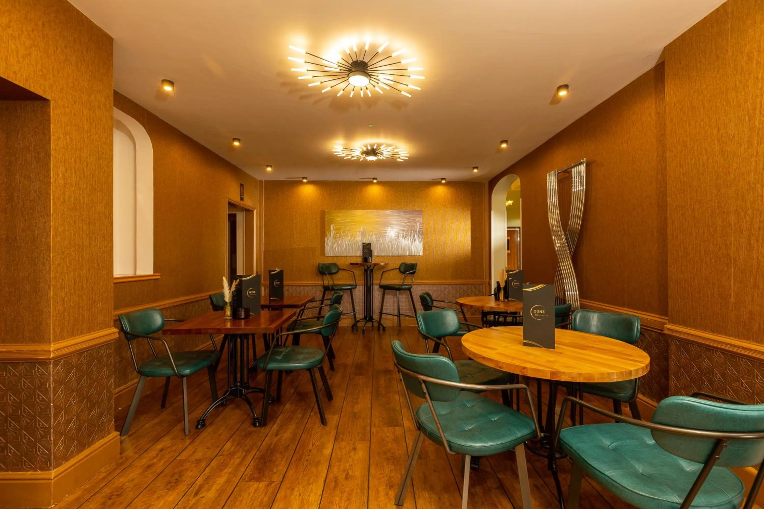 Area and facilities in Palm Court Hotel