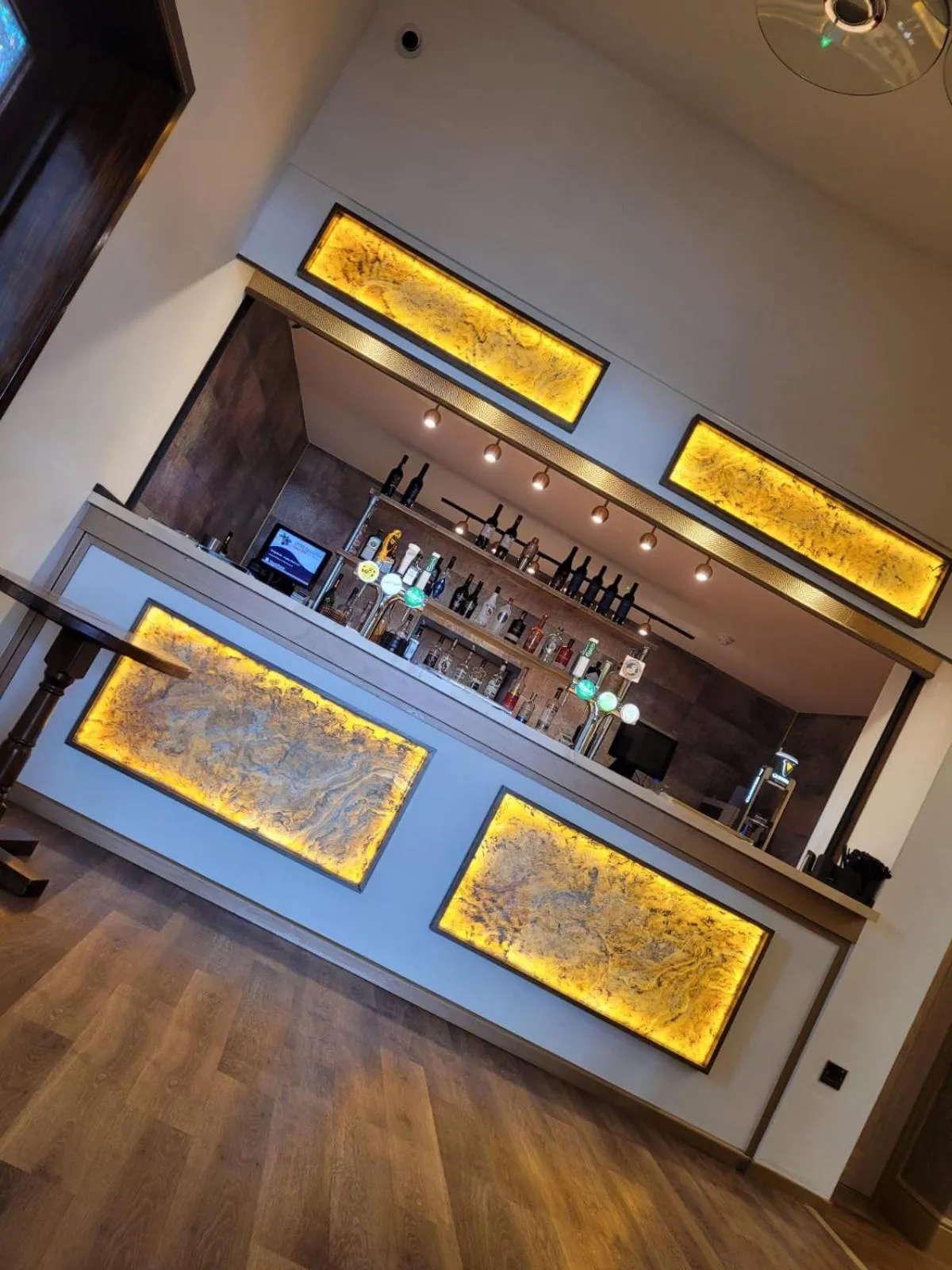 Lounge or bar in Palm Court Hotel