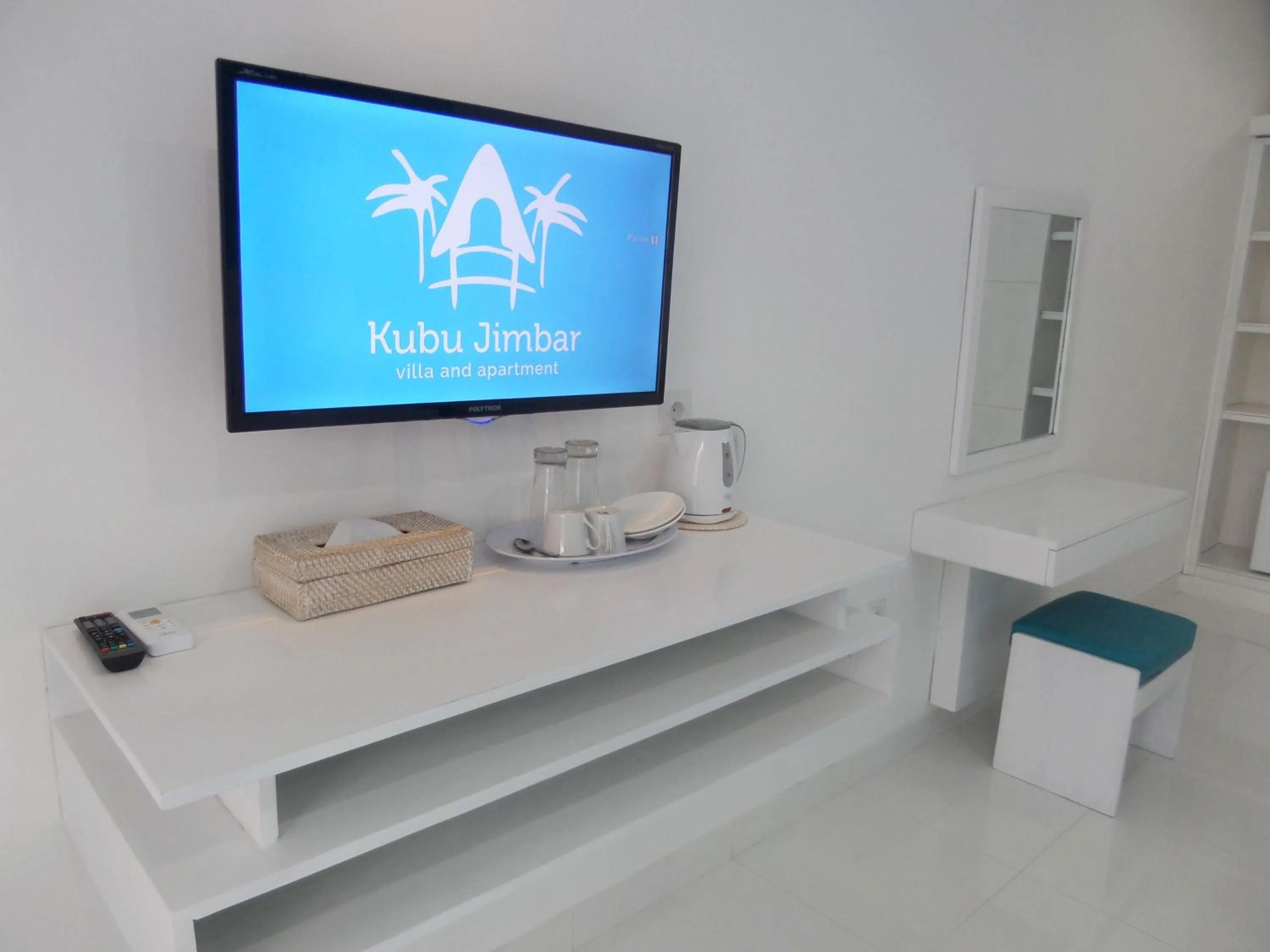 Text overlay in Kubu Jimbar