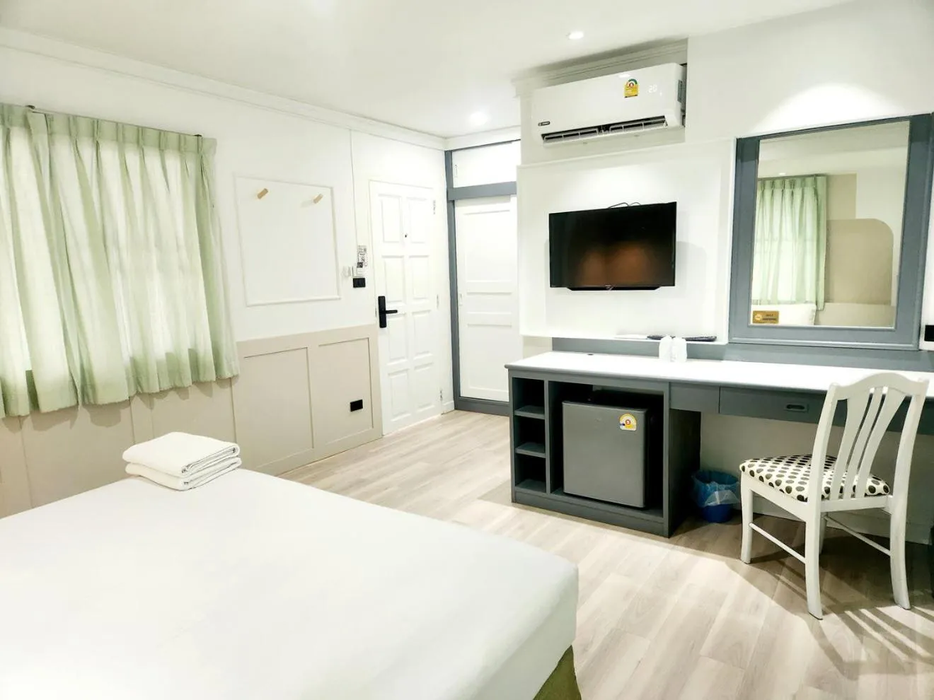 TV and multimedia, Bed in The Green Mansion Hotel - Patong Beach