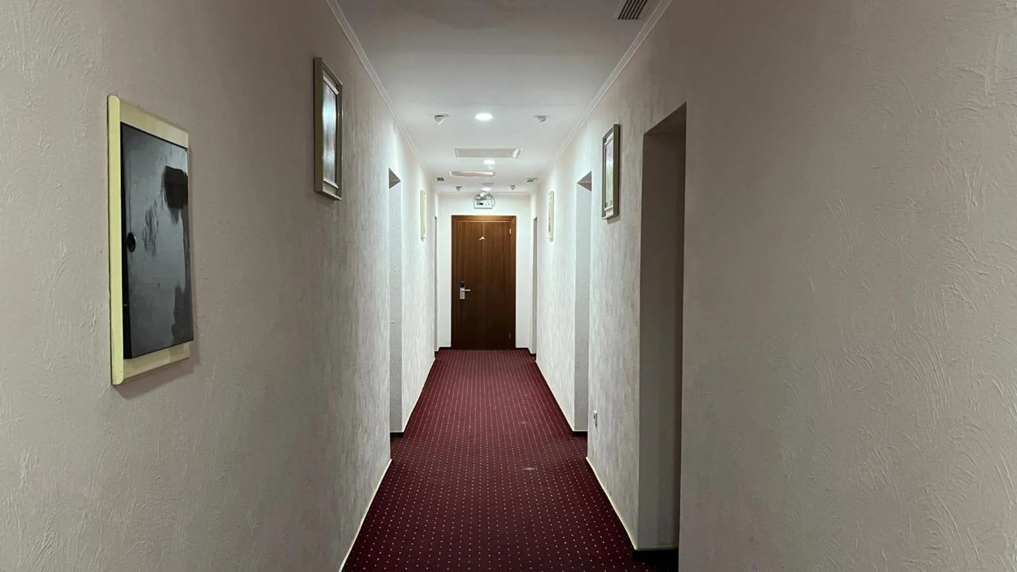 Property building in JEPPESEN RESIDENCE