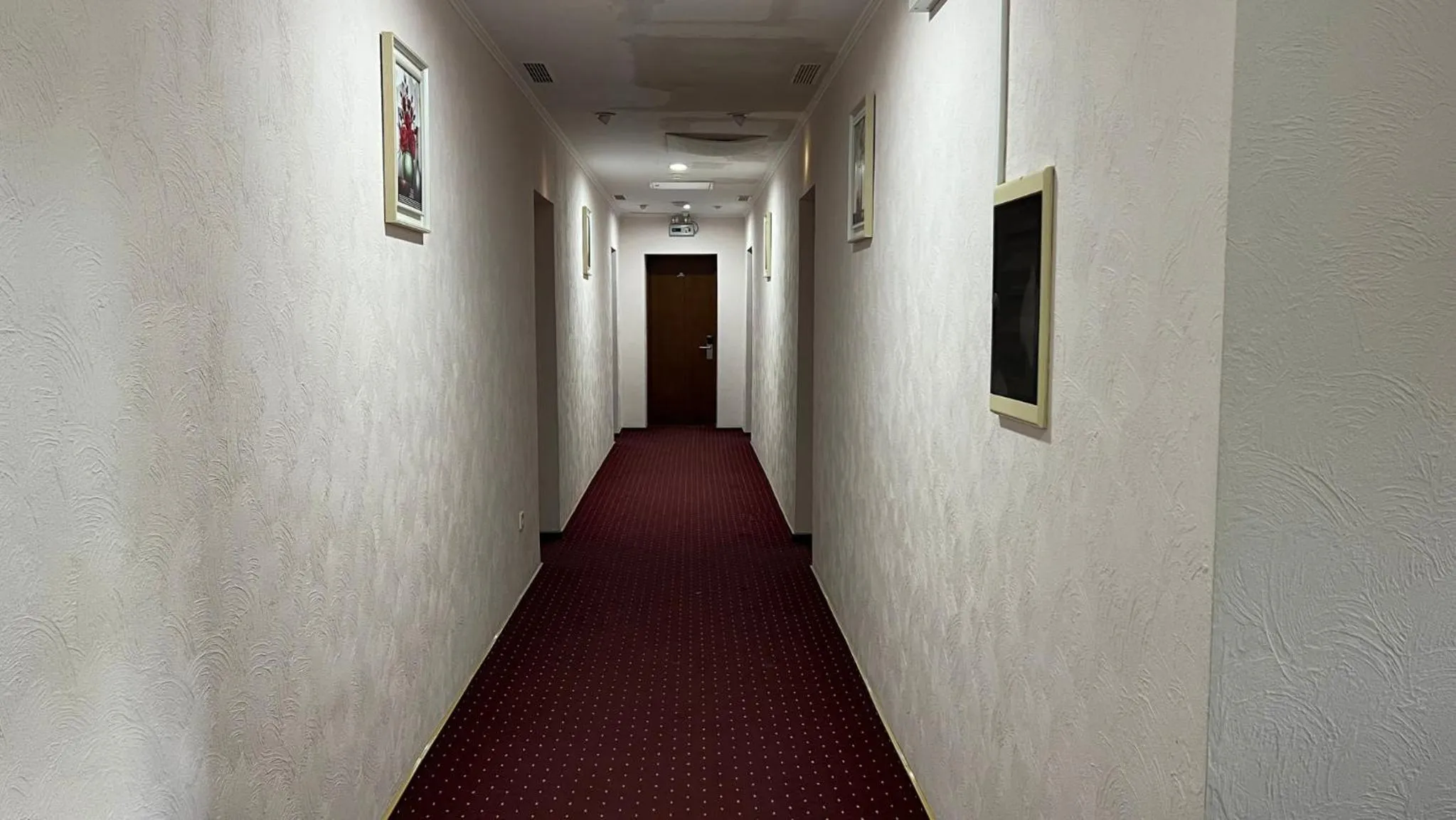 Property building in JEPPESEN RESIDENCE