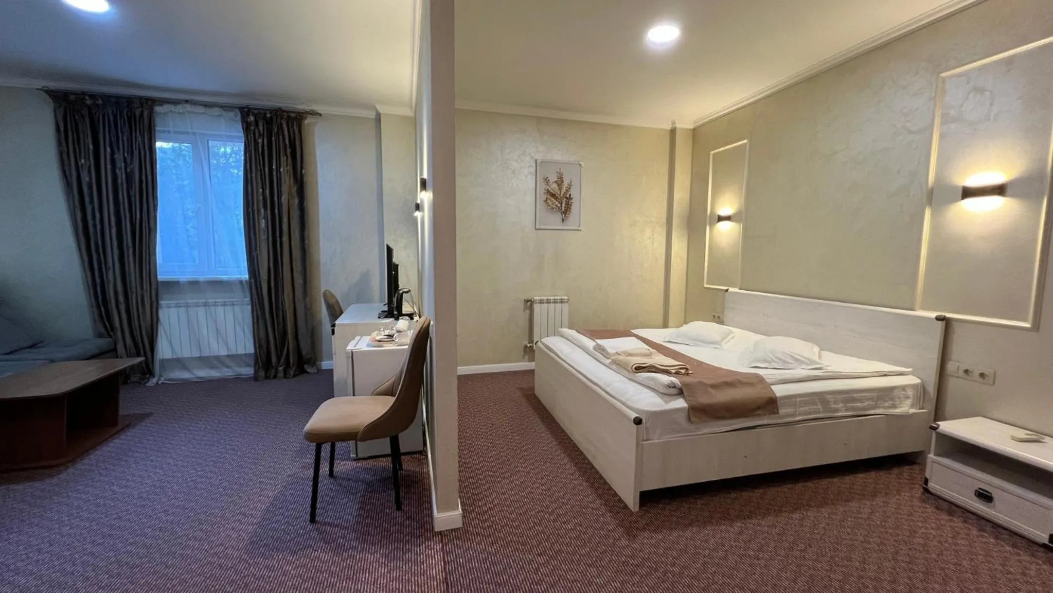 Photo of the whole room, Bed in JEPPESEN RESIDENCE