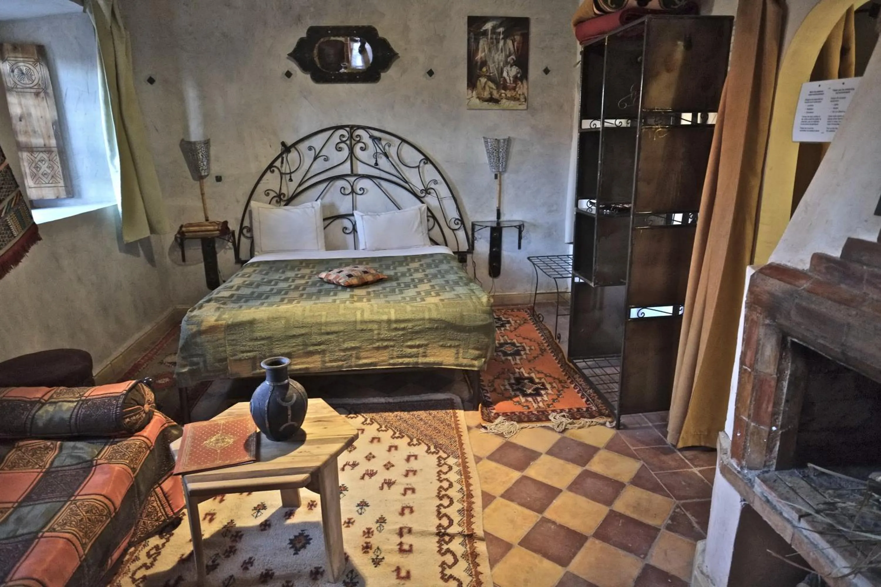 Bed in Sawadi Ecolodge