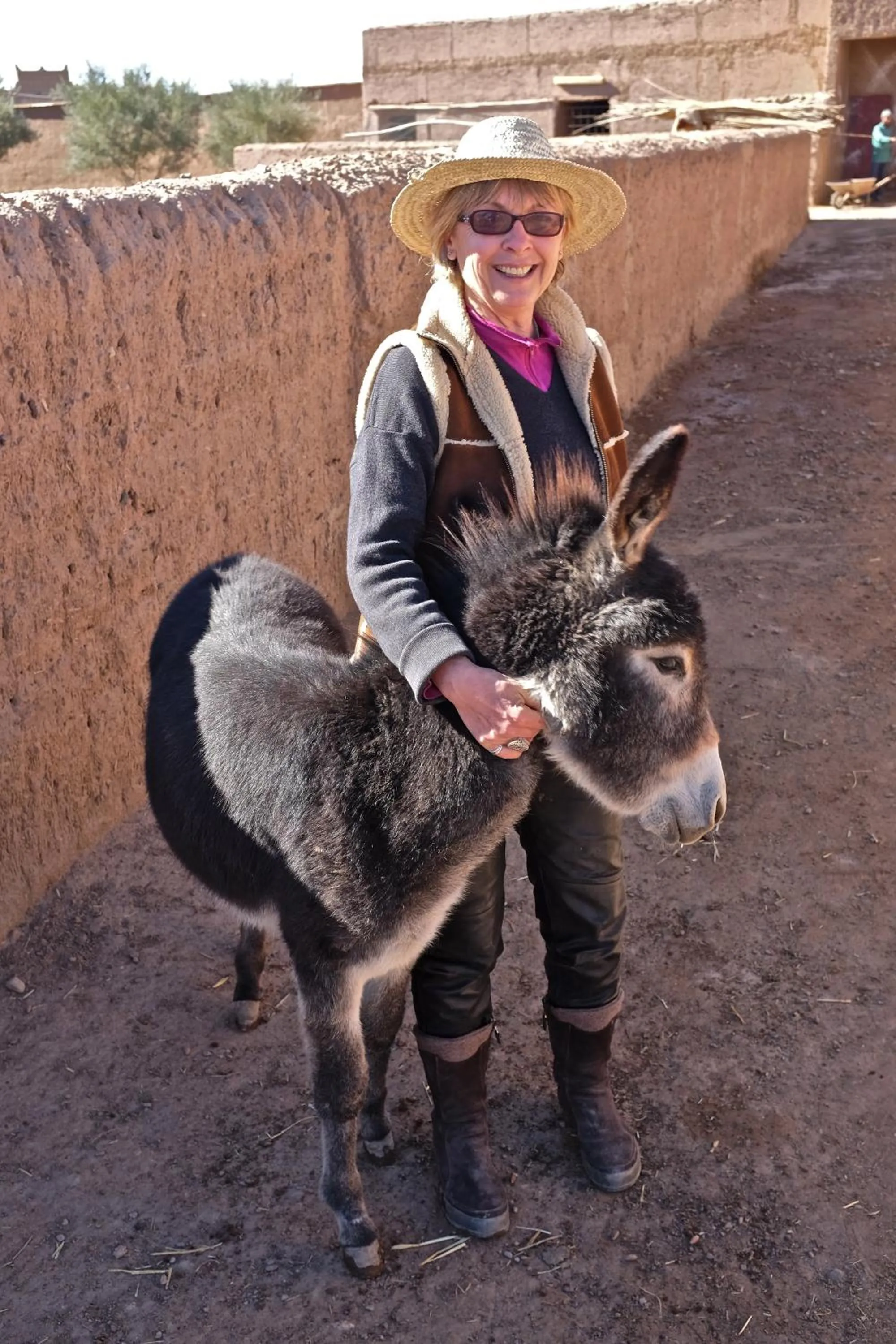 People in Sawadi Ecolodge