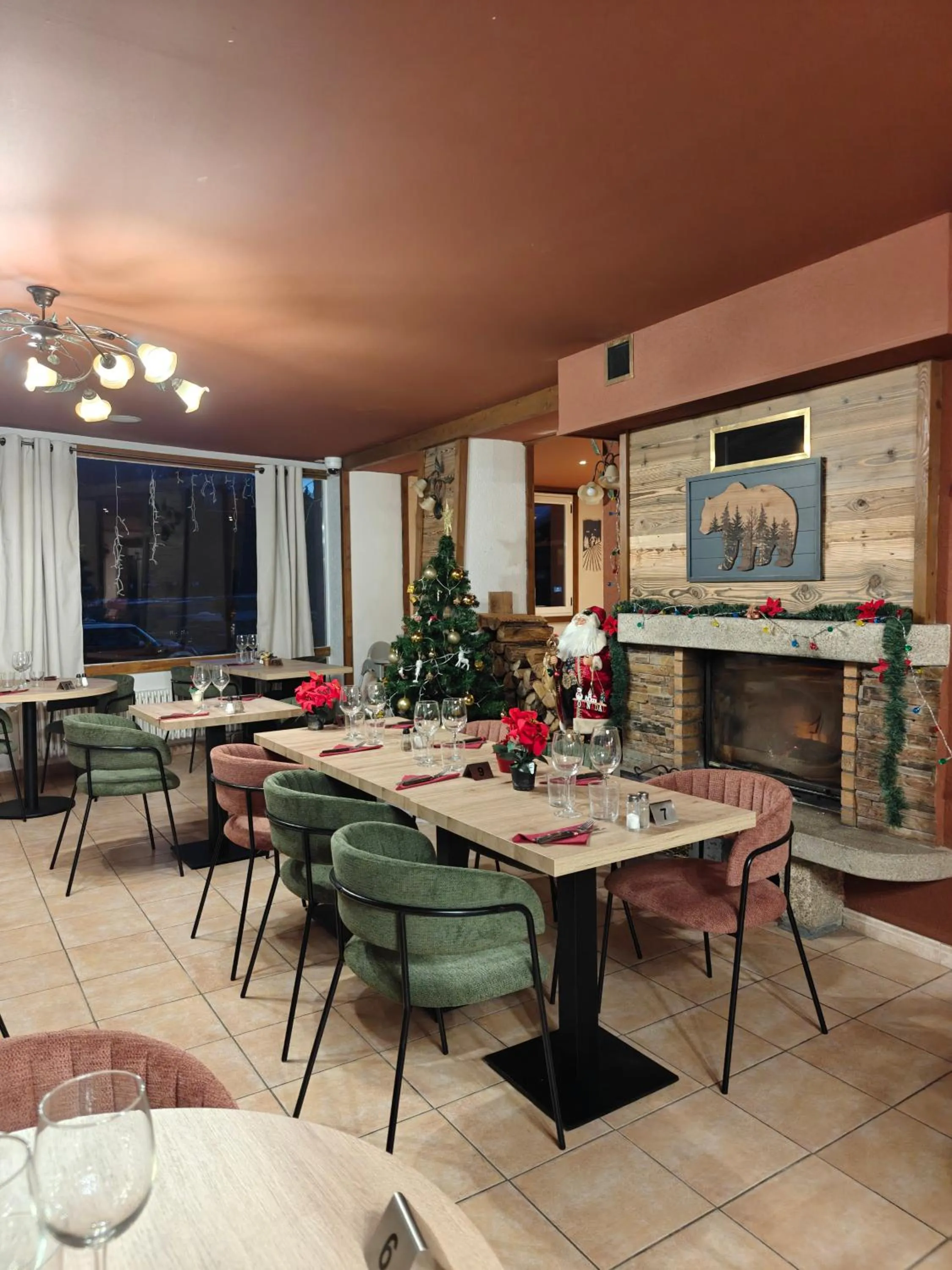 Restaurant/places to eat in Le Catalan - Hôtel et appartements