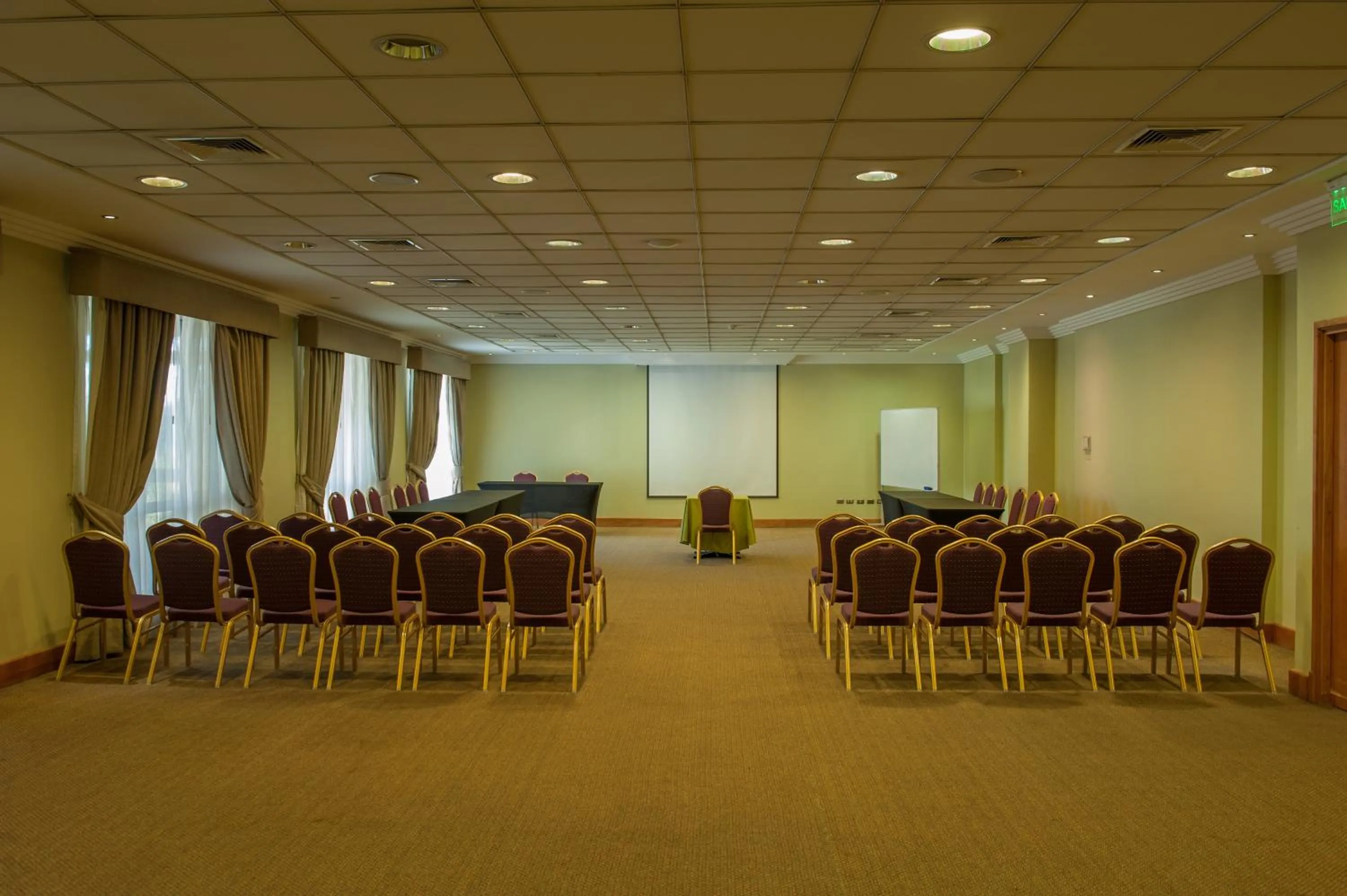 Meeting/conference room in Hotel Diego de Almagro Lomas Verdes
