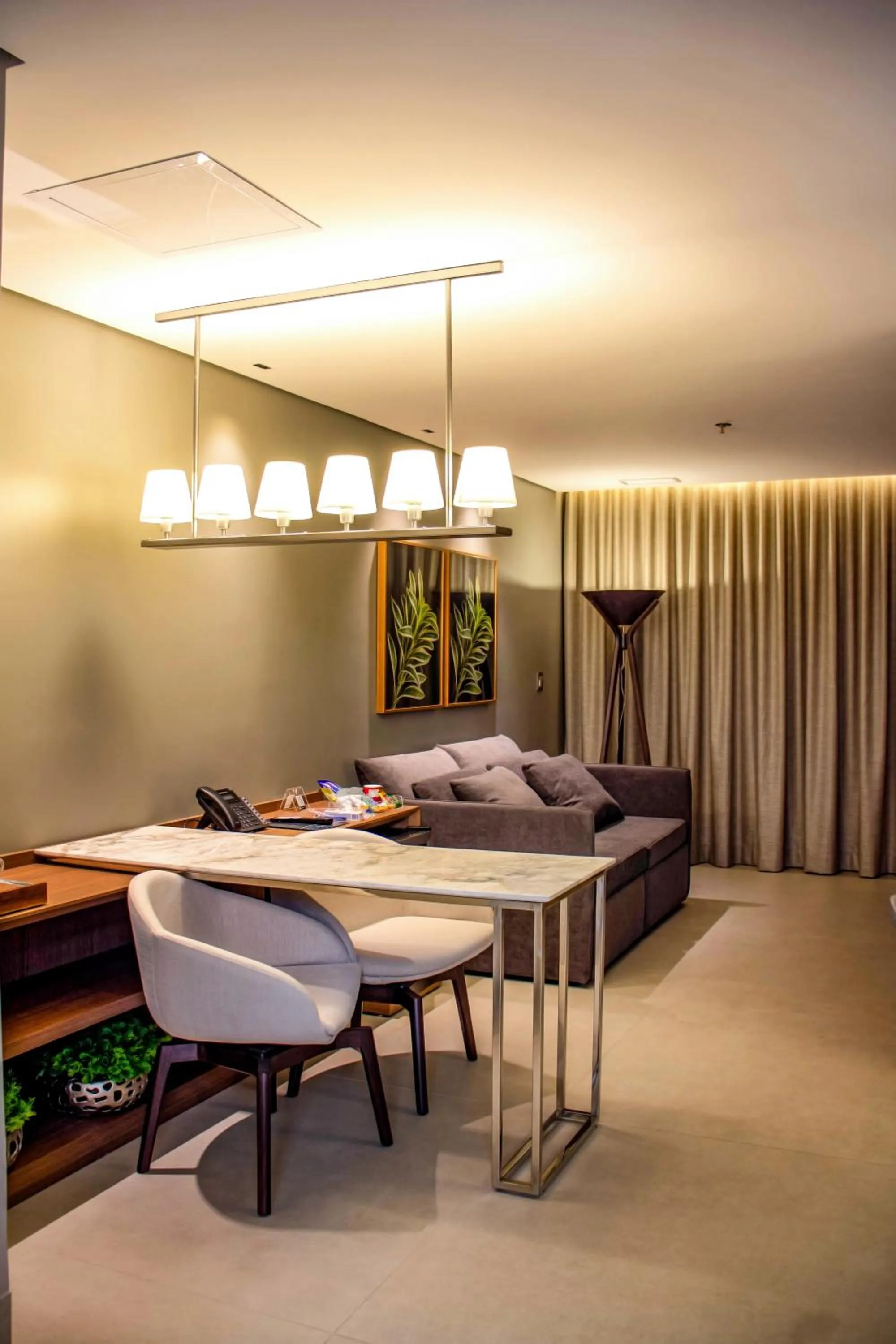 TV and multimedia, Bed in Amazon Taiamã Hotel