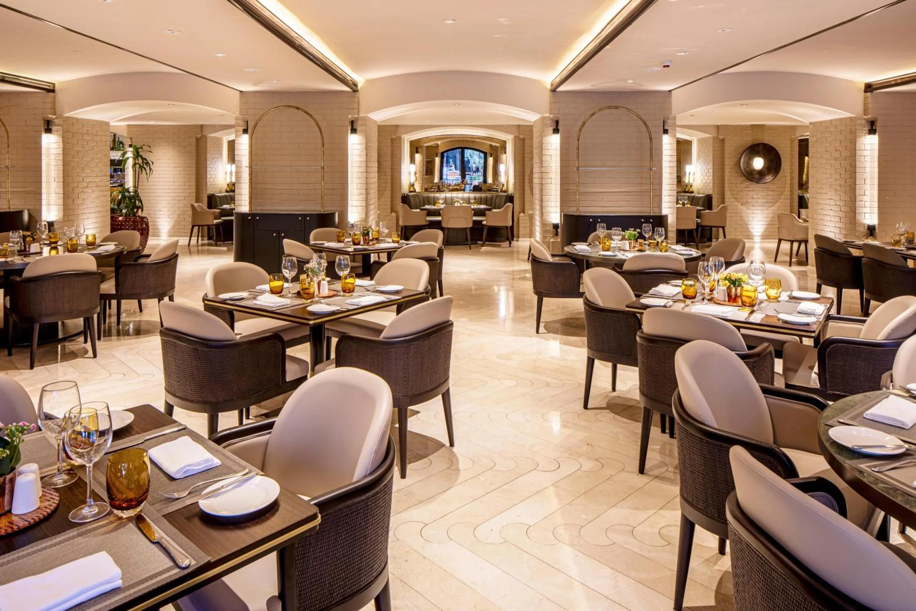 Restaurant/places to eat in Divan Istanbul