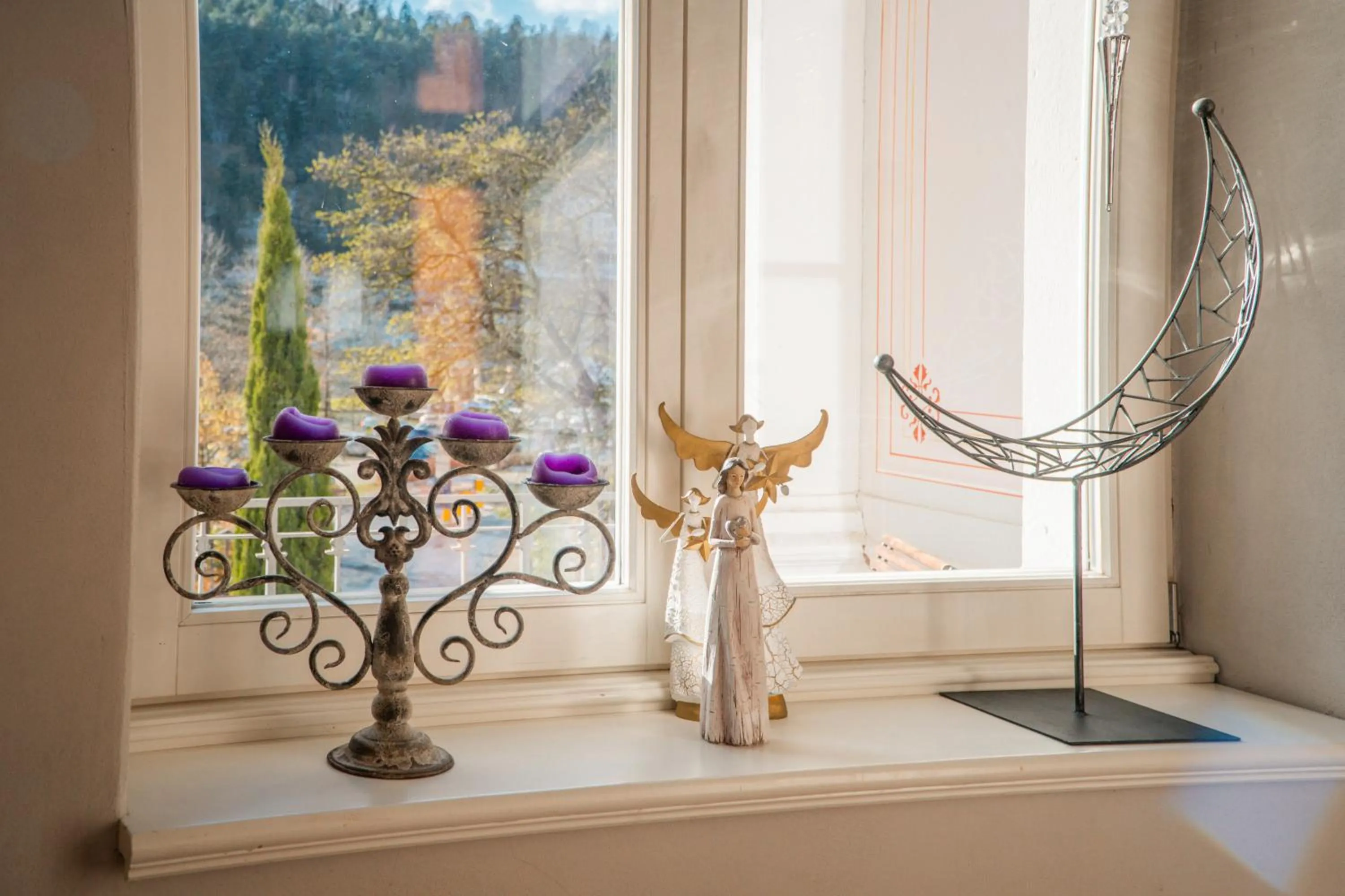 Decorative detail in Albergo-Toscana