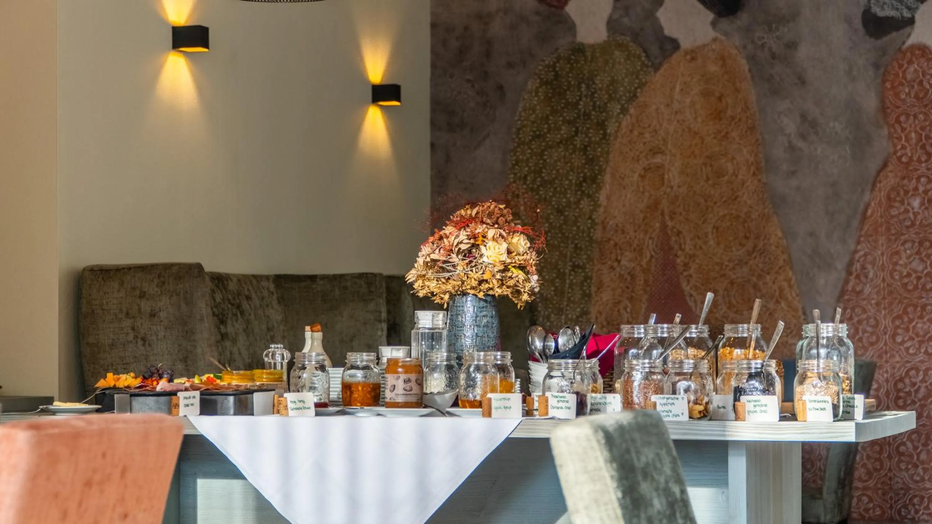 Breakfast in Albergo-Toscana