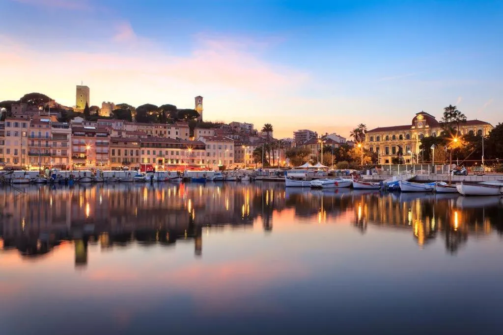 Restaurant/places to eat in Bed & Breakfast Chambres d'hôtes COTTAGE BELLEVUE