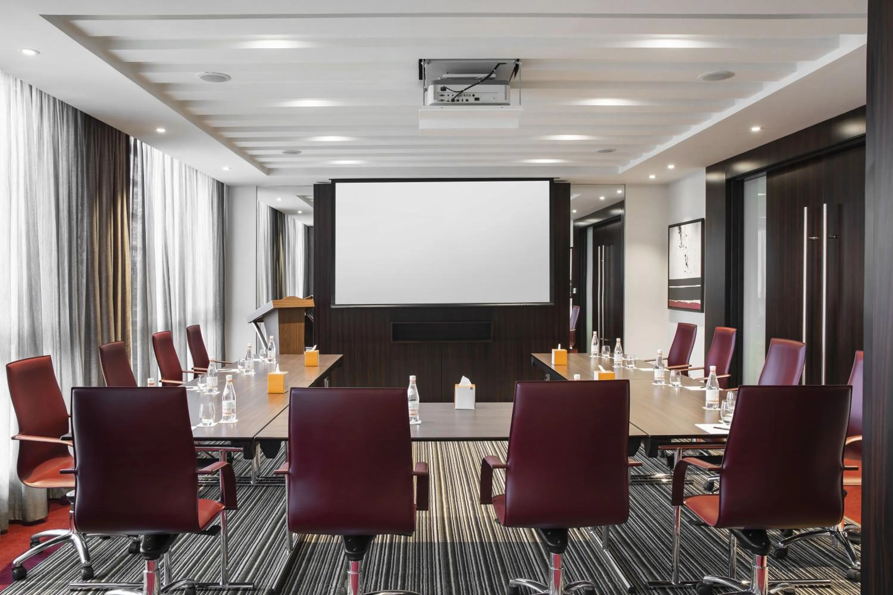 Business facilities in Centro Salama Jeddah by Rotana