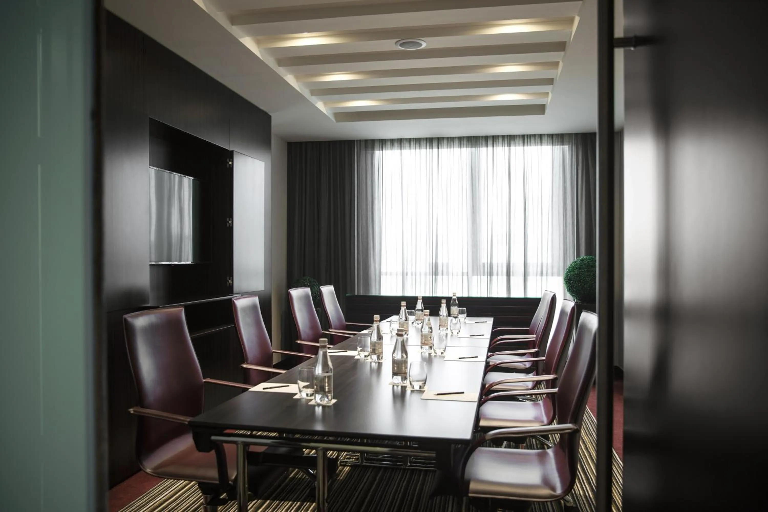 Business facilities in Centro Salama Jeddah by Rotana